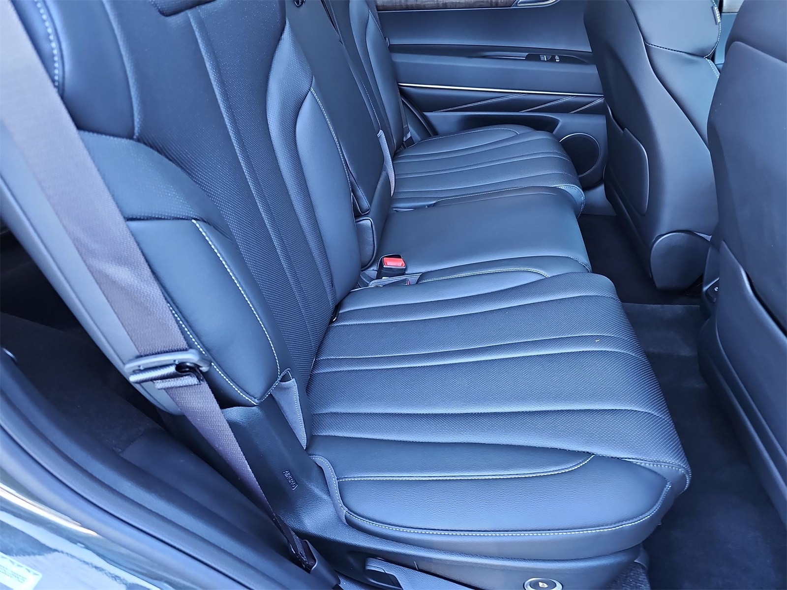 Thumbnail: 2025 Genesis GV80 - 17