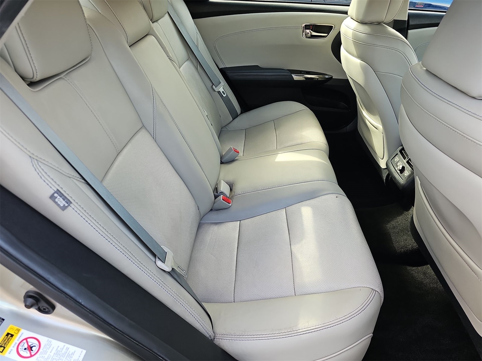 Thumbnail: 2015 Toyota Avalon - 17