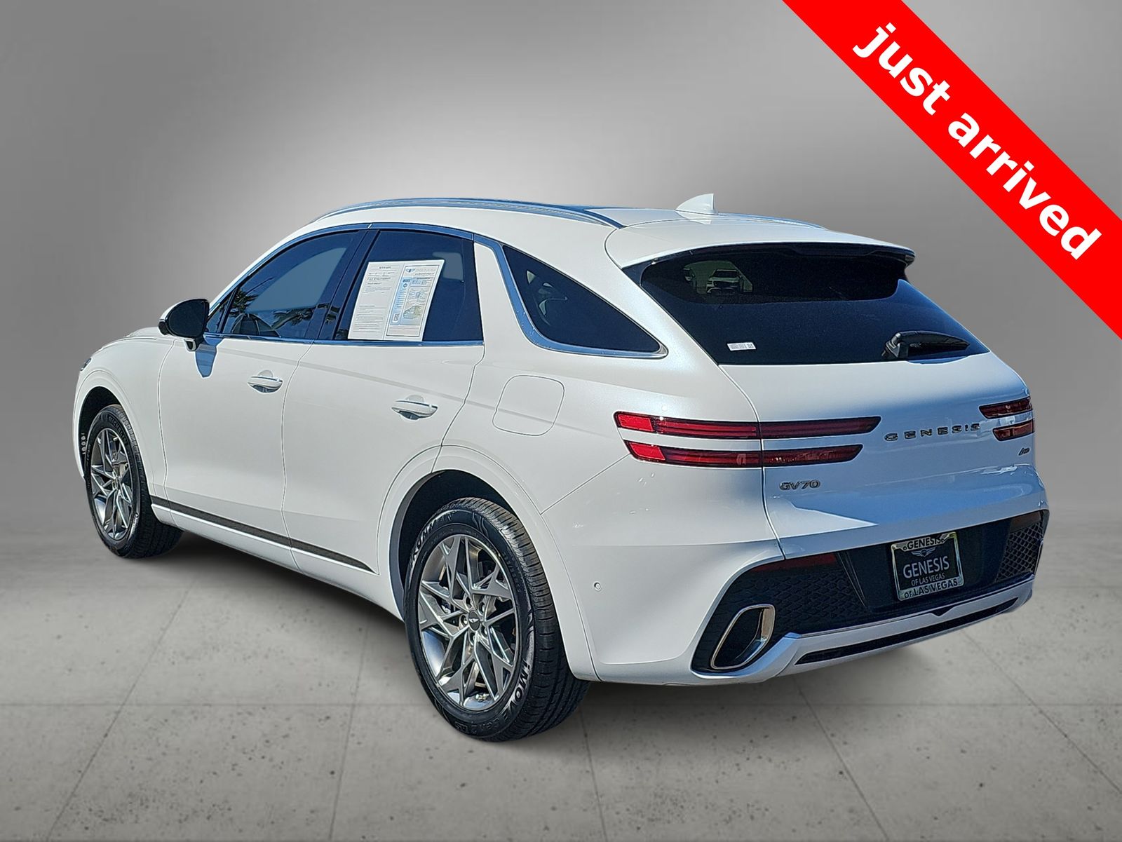 Thumbnail: 2023 Genesis GV70 - 6