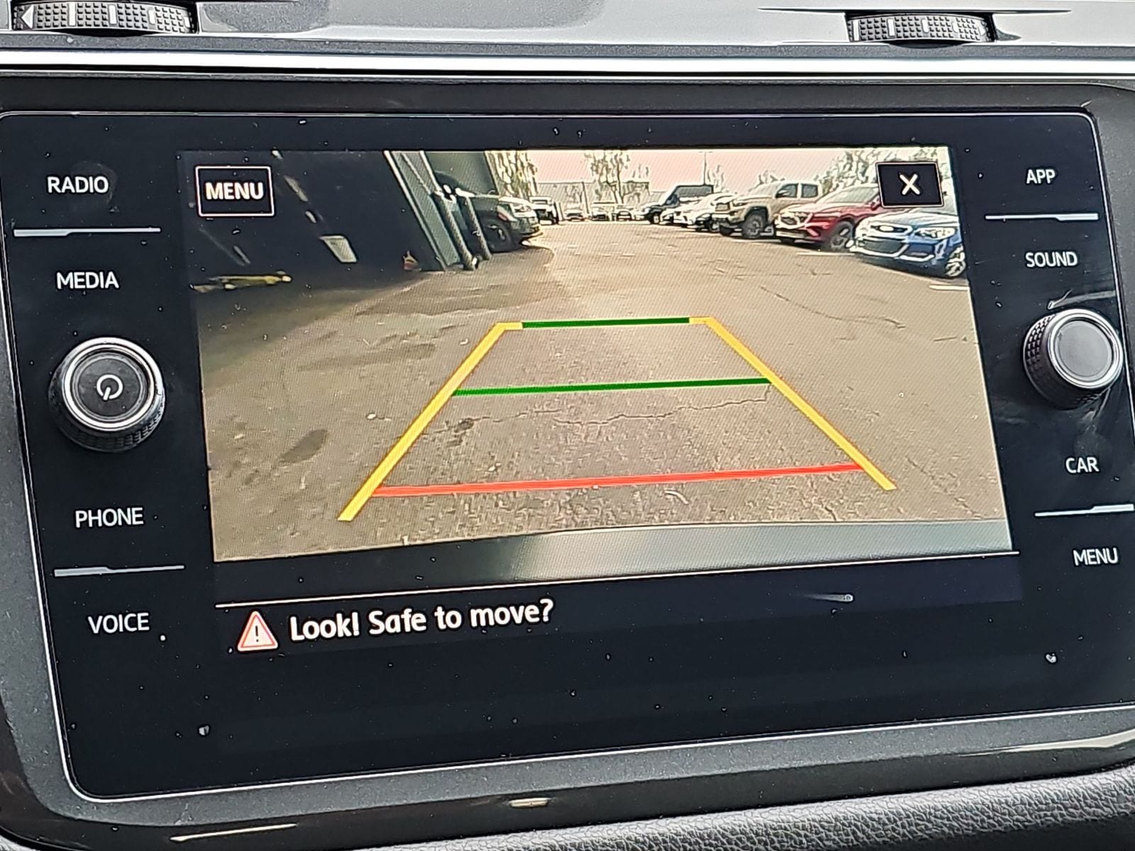 Thumbnail: 2019 Volkswagen Tiguan - 26