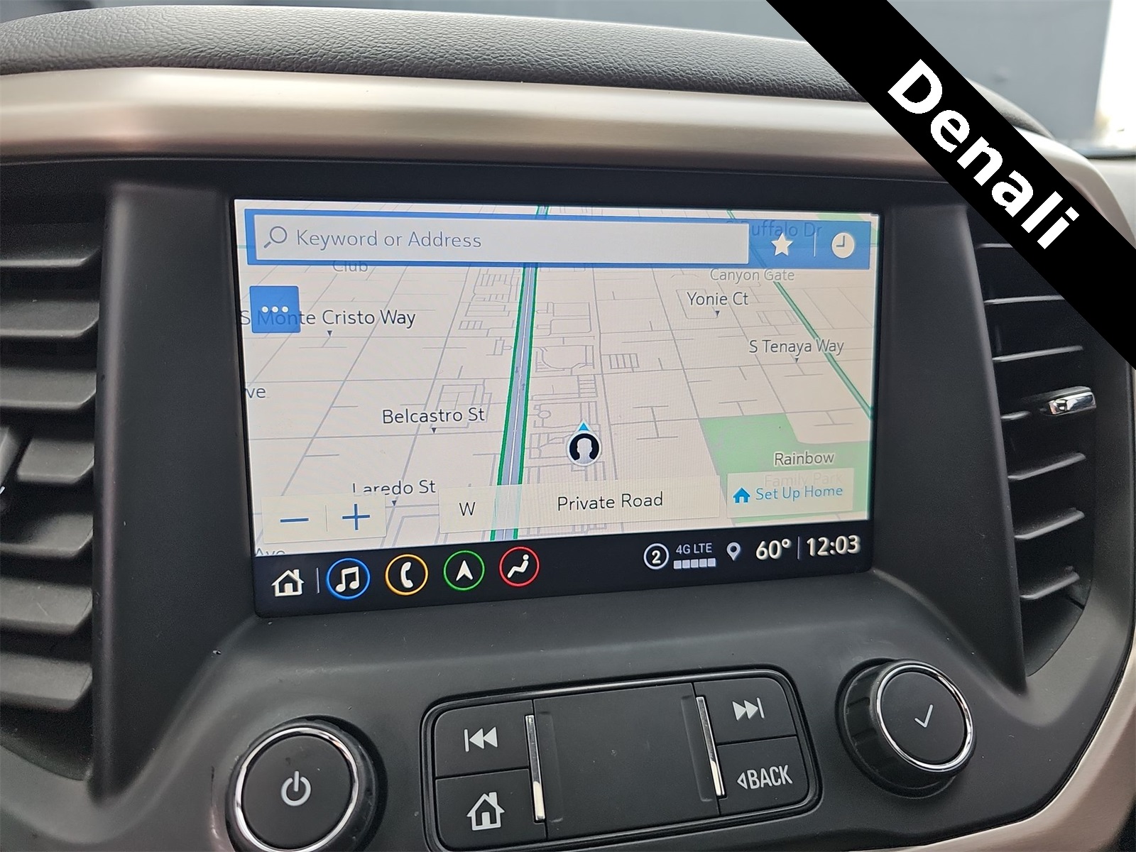 Thumbnail: 2022 GMC Acadia - 27