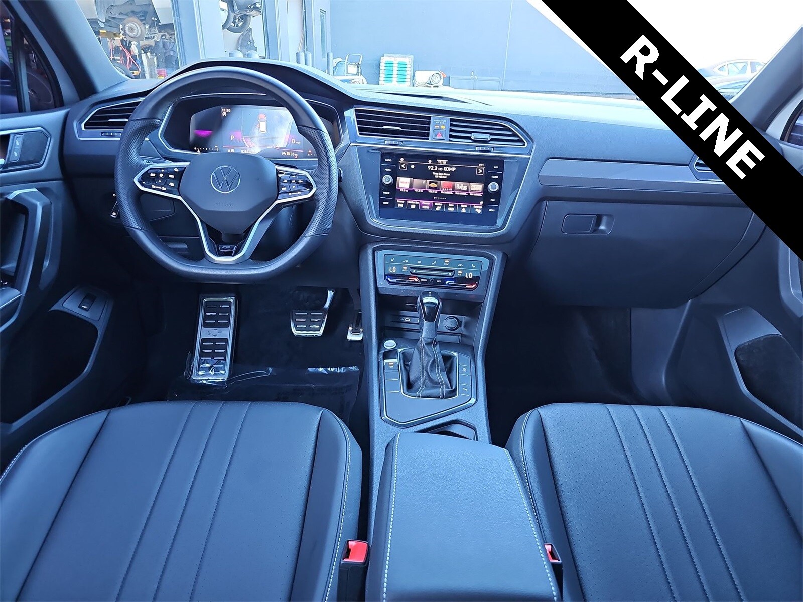 Thumbnail: 2024 Volkswagen Tiguan - 14