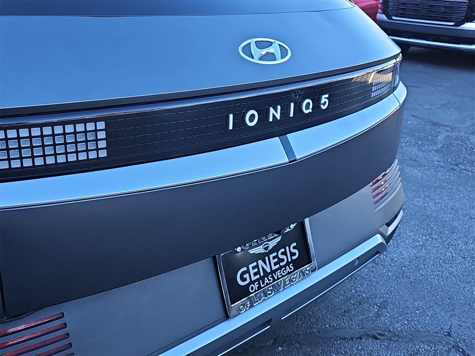 Thumbnail: 2023 Hyundai Ioniq 5 - 11