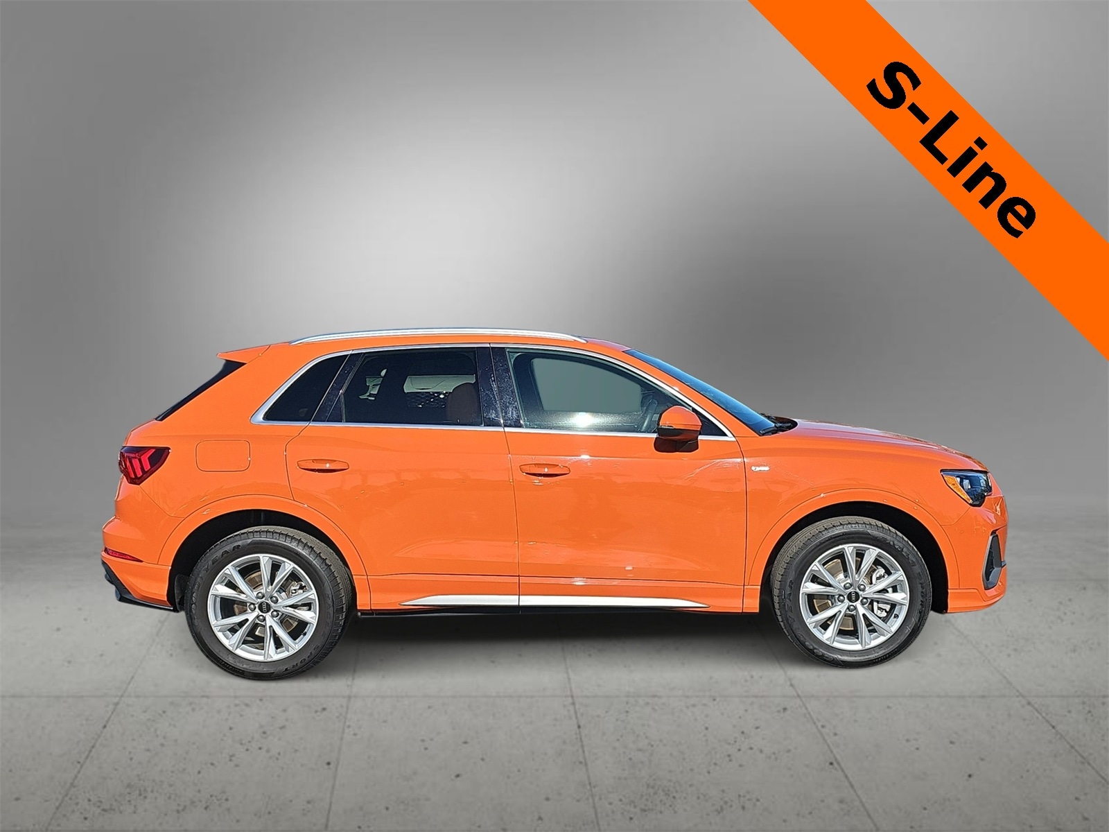 Thumbnail: 2022 Audi Q3 - 9