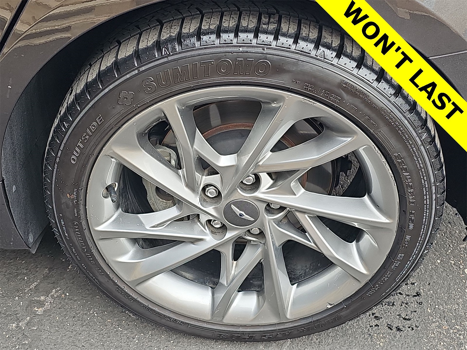 Thumbnail: 2022 Genesis G70 - 12