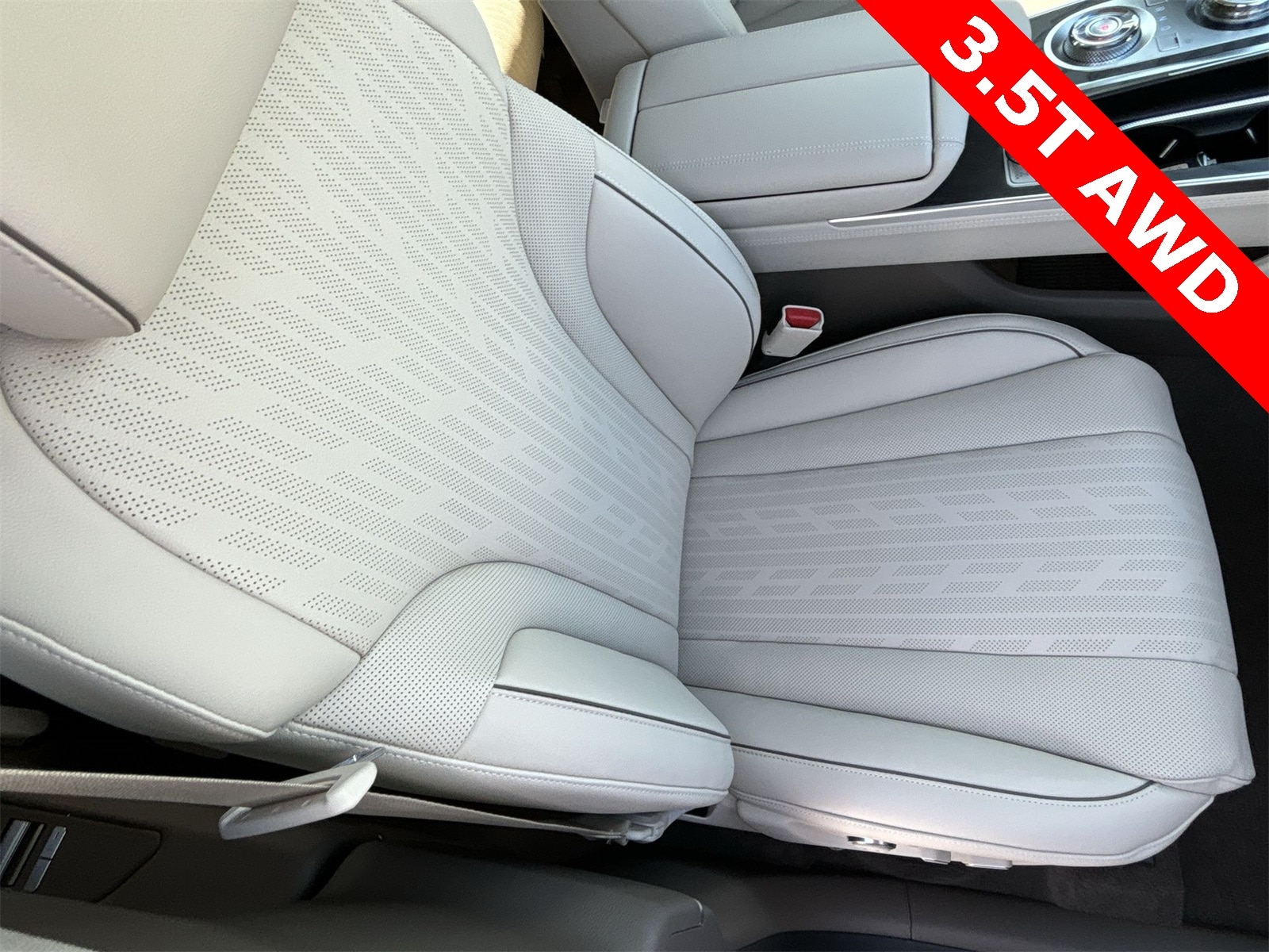 Thumbnail: 2024 Genesis GV80 - 22