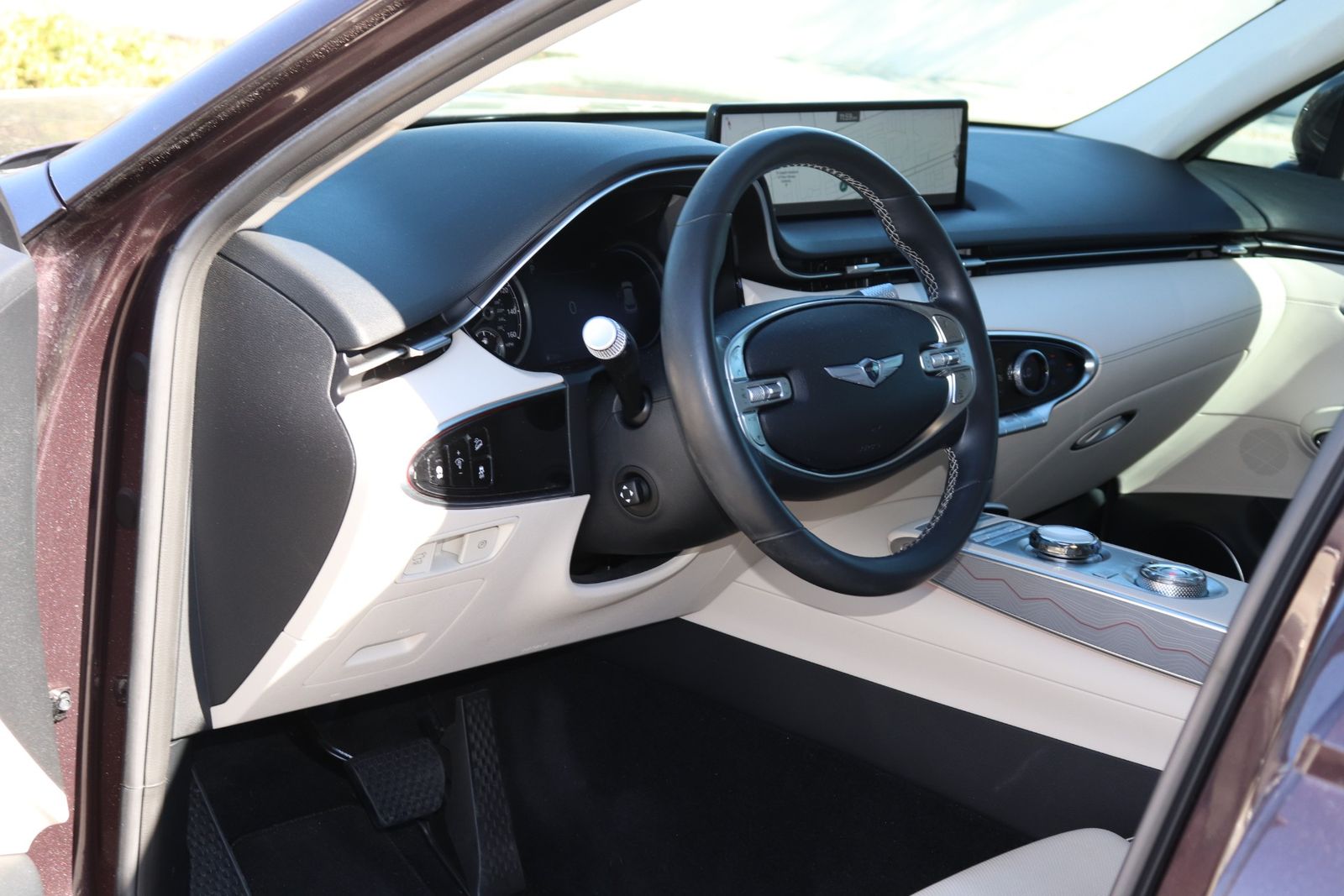 Thumbnail: 2022 Genesis GV70 - 12