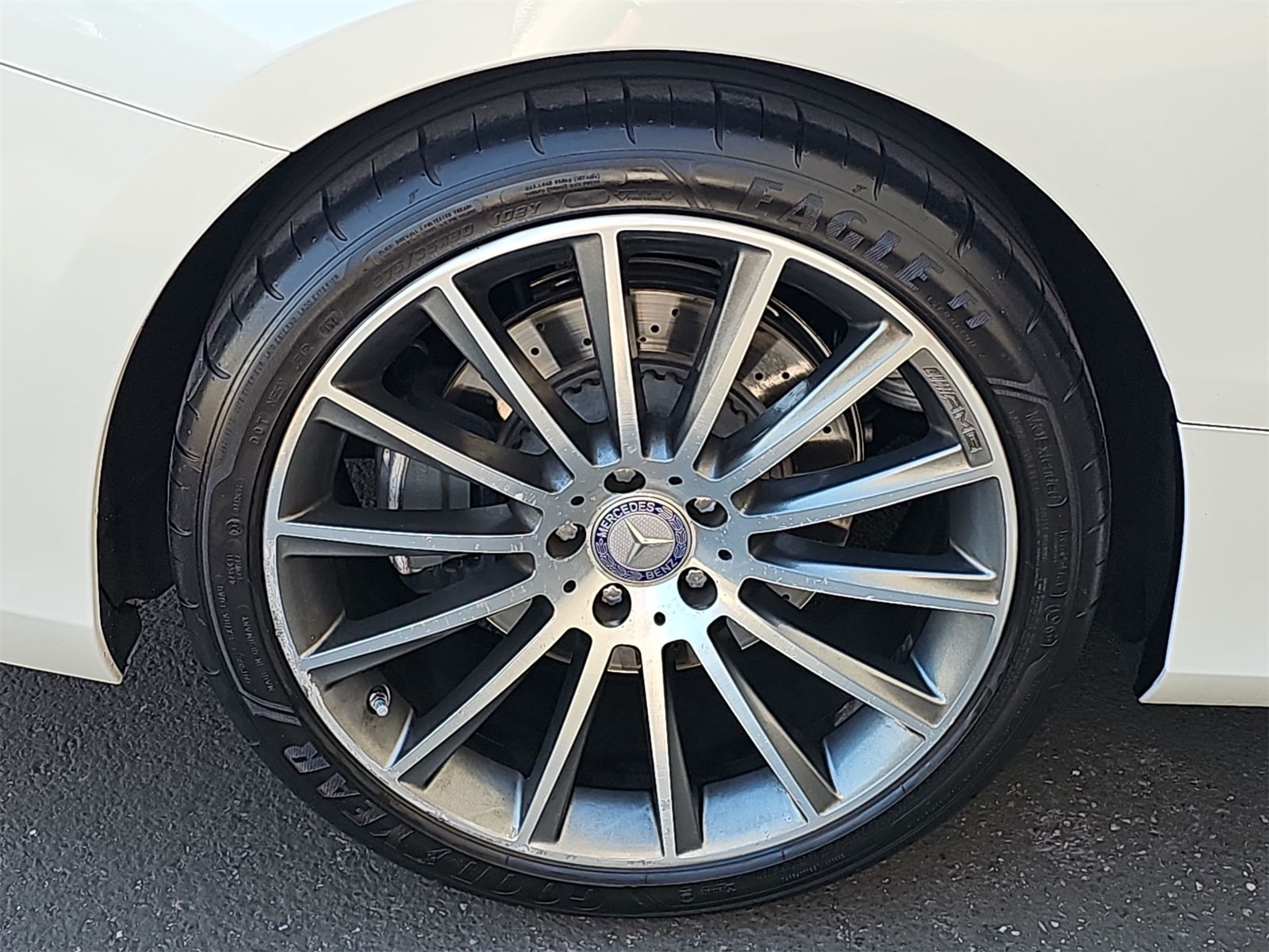 Thumbnail: 2015 Mercedes-Benz S-Class - 12