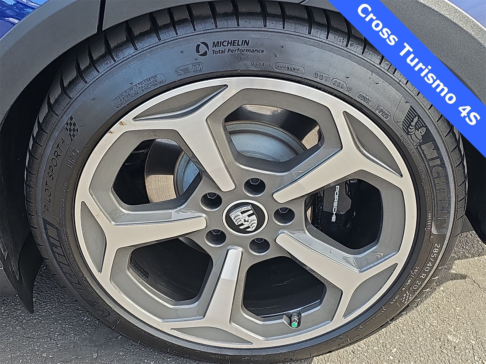 Thumbnail: 2023 Porsche Taycan - 12