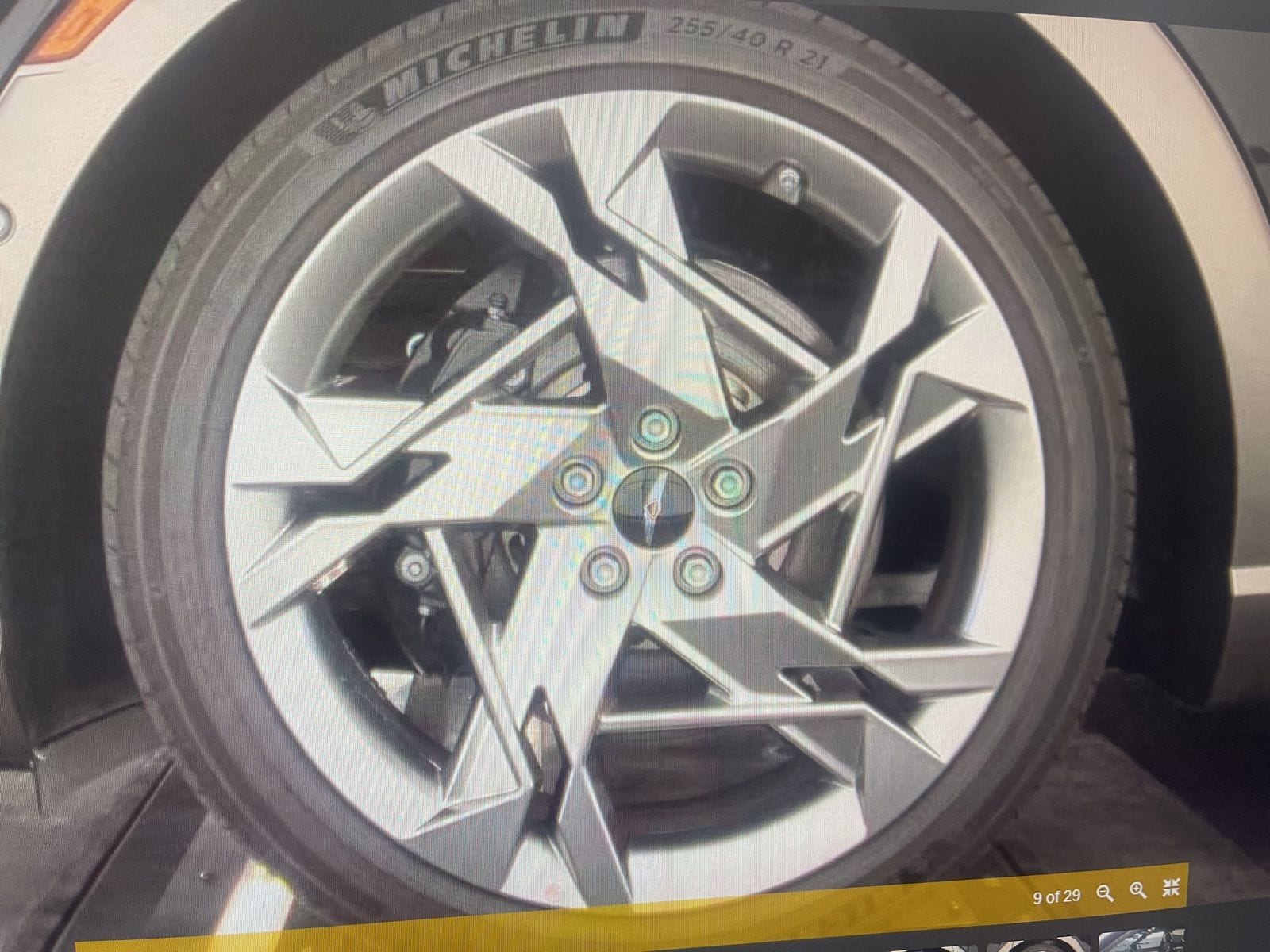 Thumbnail: 2025 Genesis GV60 - 8