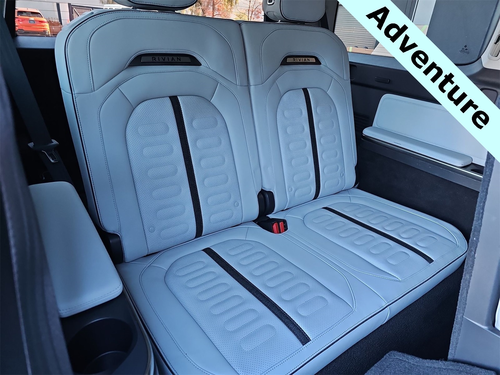 Thumbnail: 2023 Rivian R1S - 28