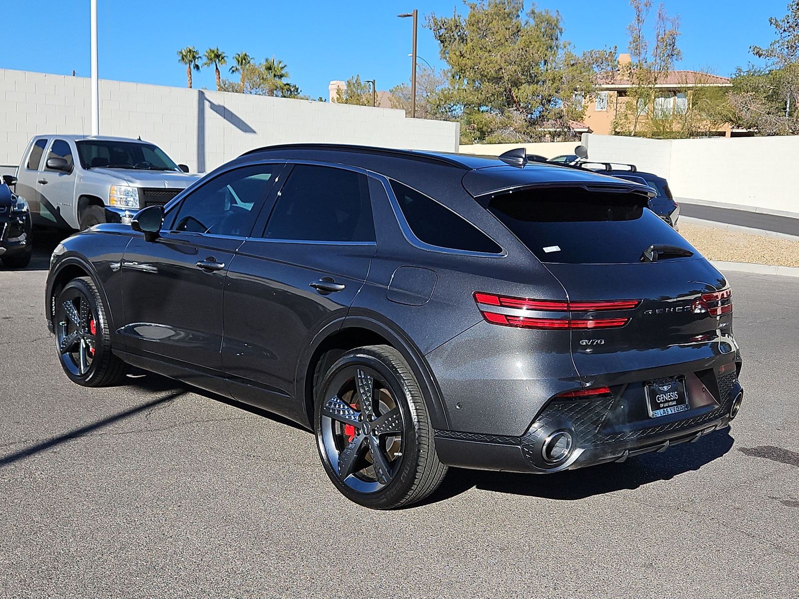 Thumbnail: 2022 Genesis GV70 - 12
