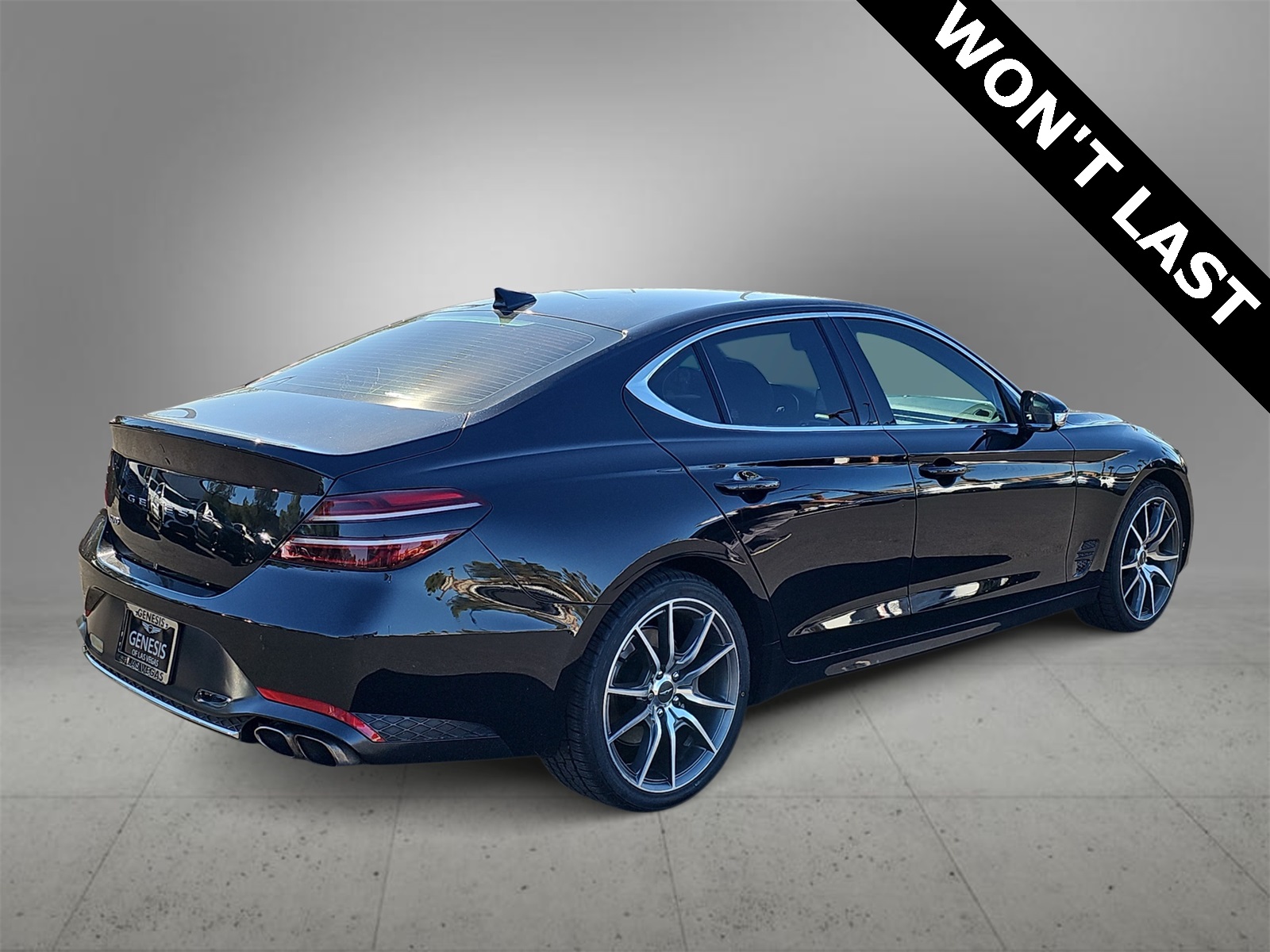 Thumbnail: 2023 Genesis G70 - 8