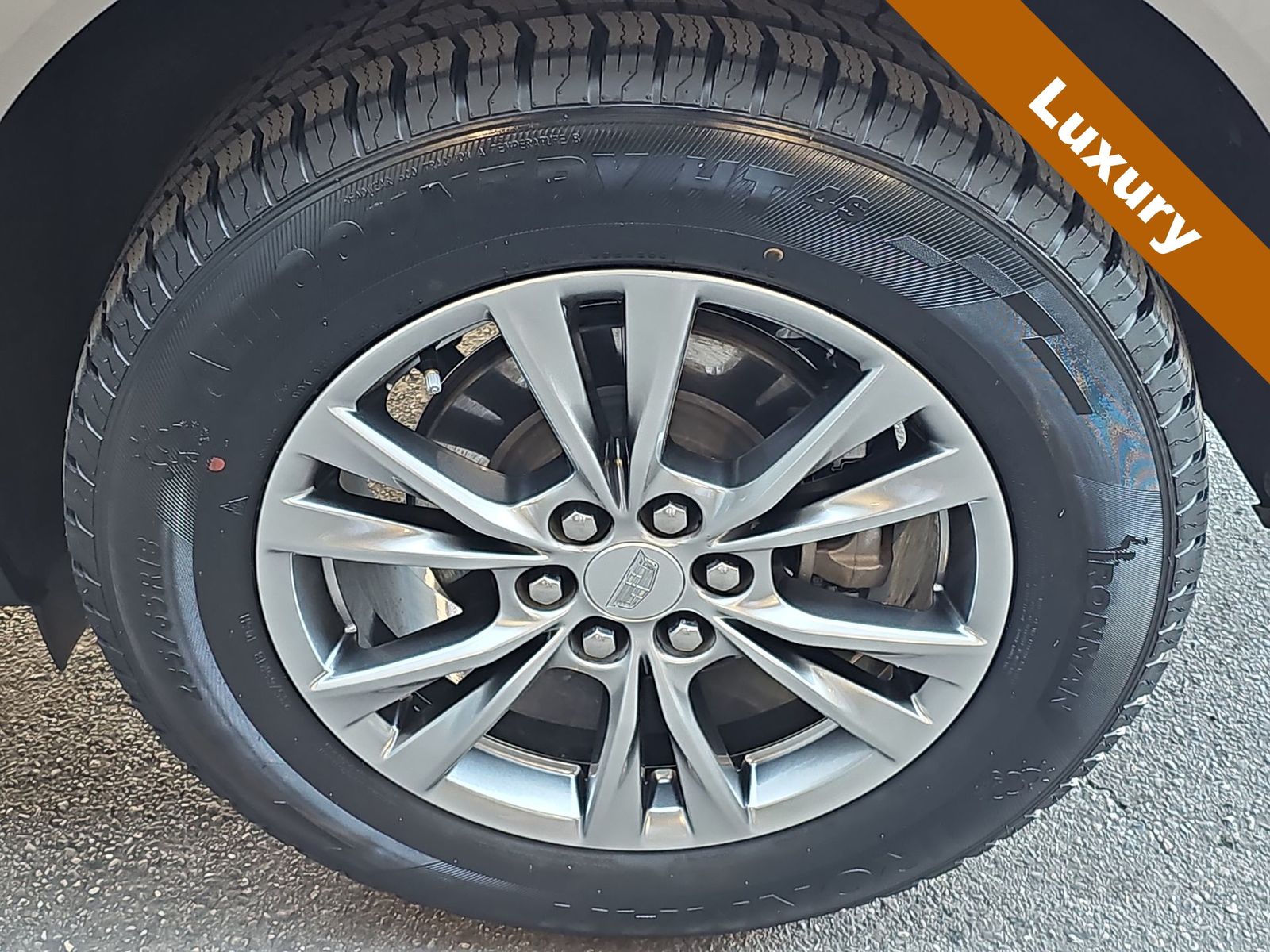 Thumbnail: 2022 Cadillac XT5 - 12