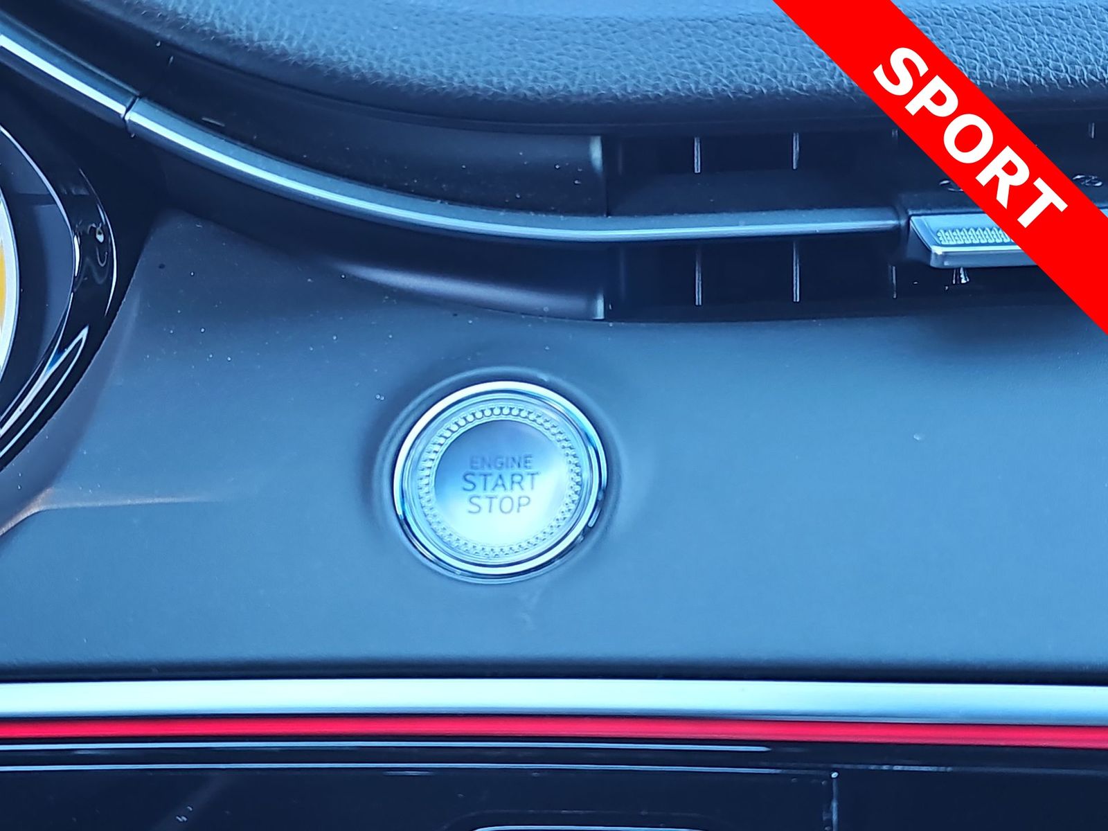 Thumbnail: 2025 Genesis GV70 - 24