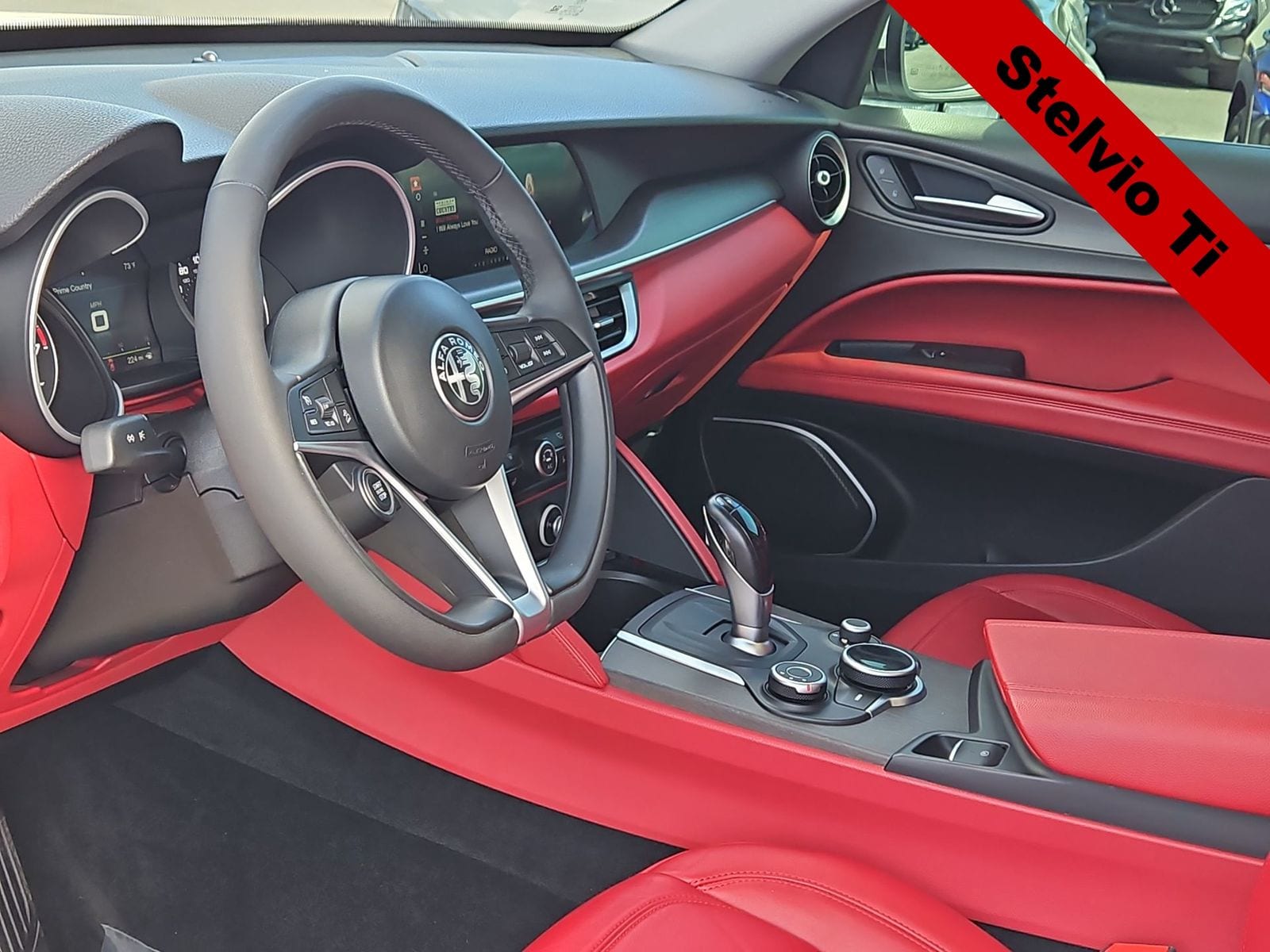 Thumbnail: 2019 Alfa Romeo Stelvio - 10