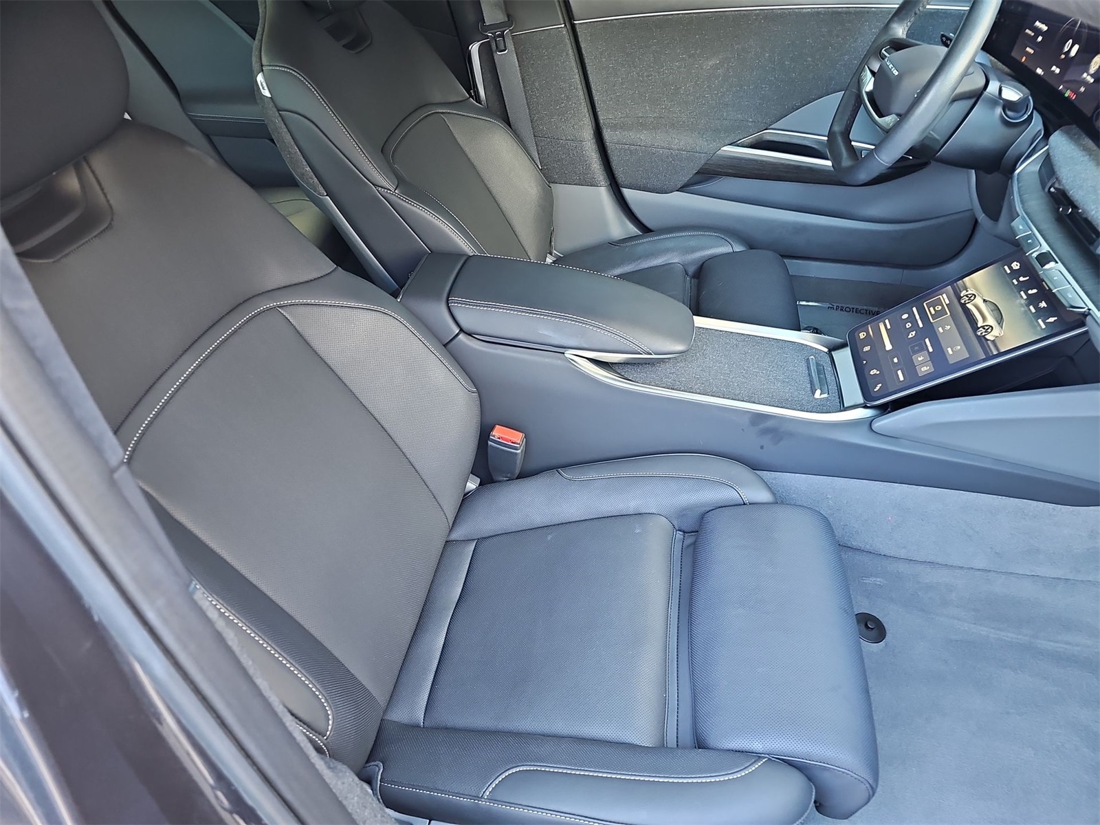 Thumbnail: 2024 Lucid Air - 18