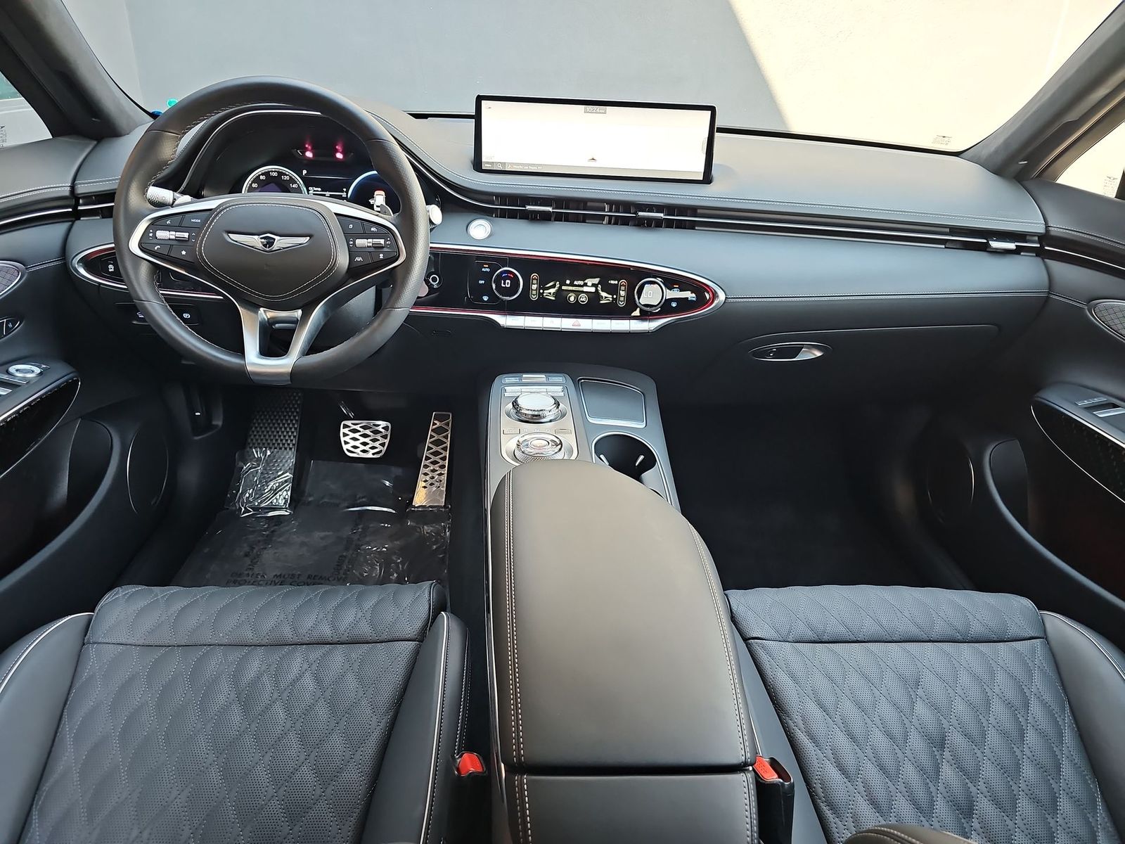 Thumbnail: 2025 Genesis GV70 - 14