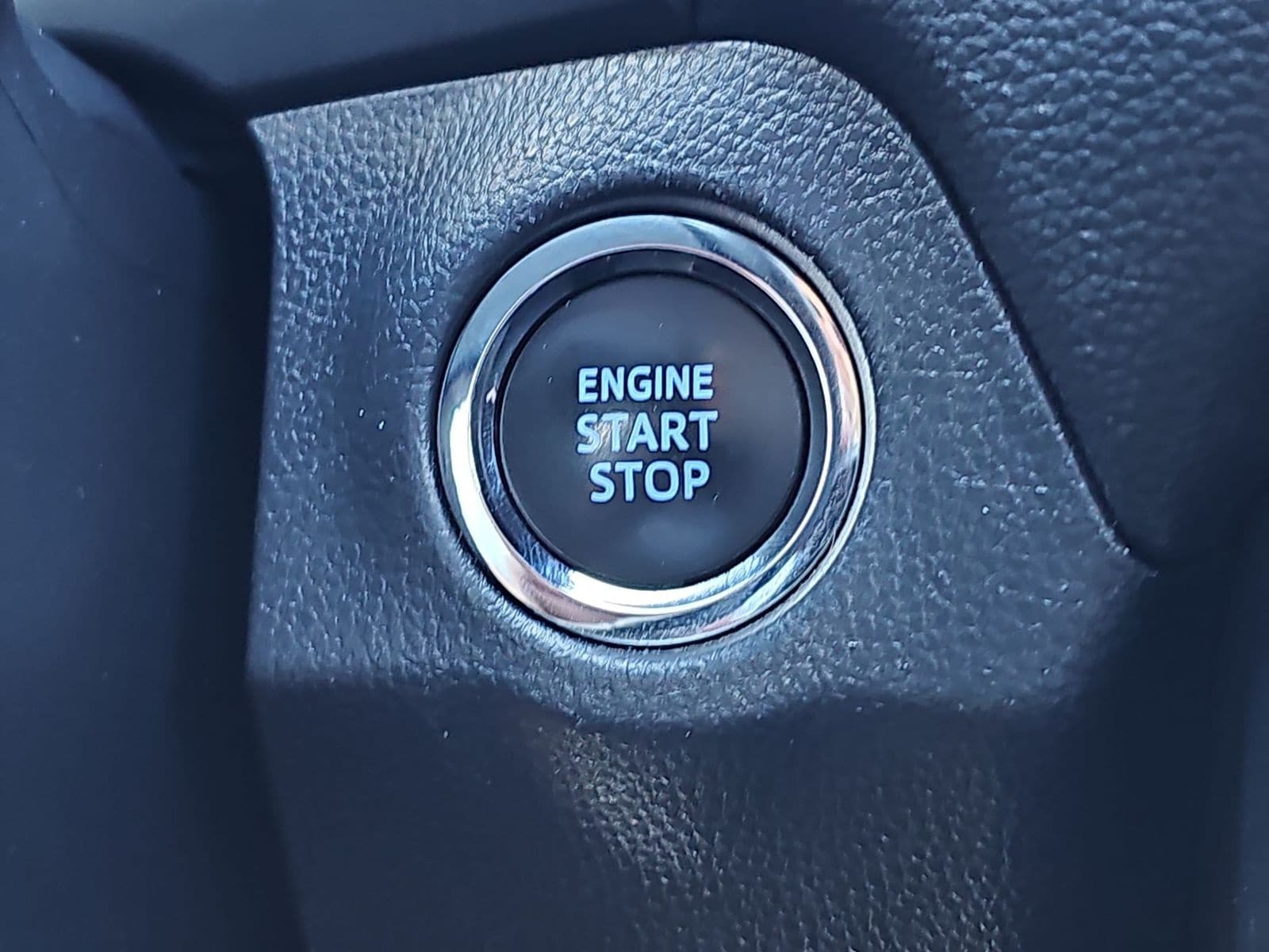 Thumbnail: 2019 Toyota RAV4 - 26