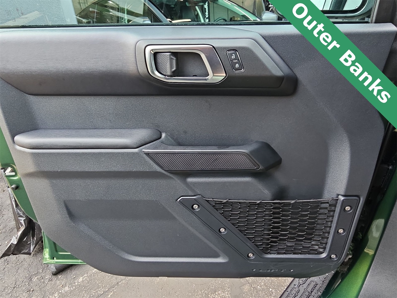 Thumbnail: 2025 Ford Bronco - 28