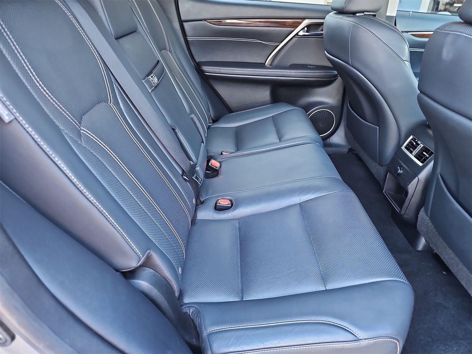 Thumbnail: 2018 Lexus RX - 17