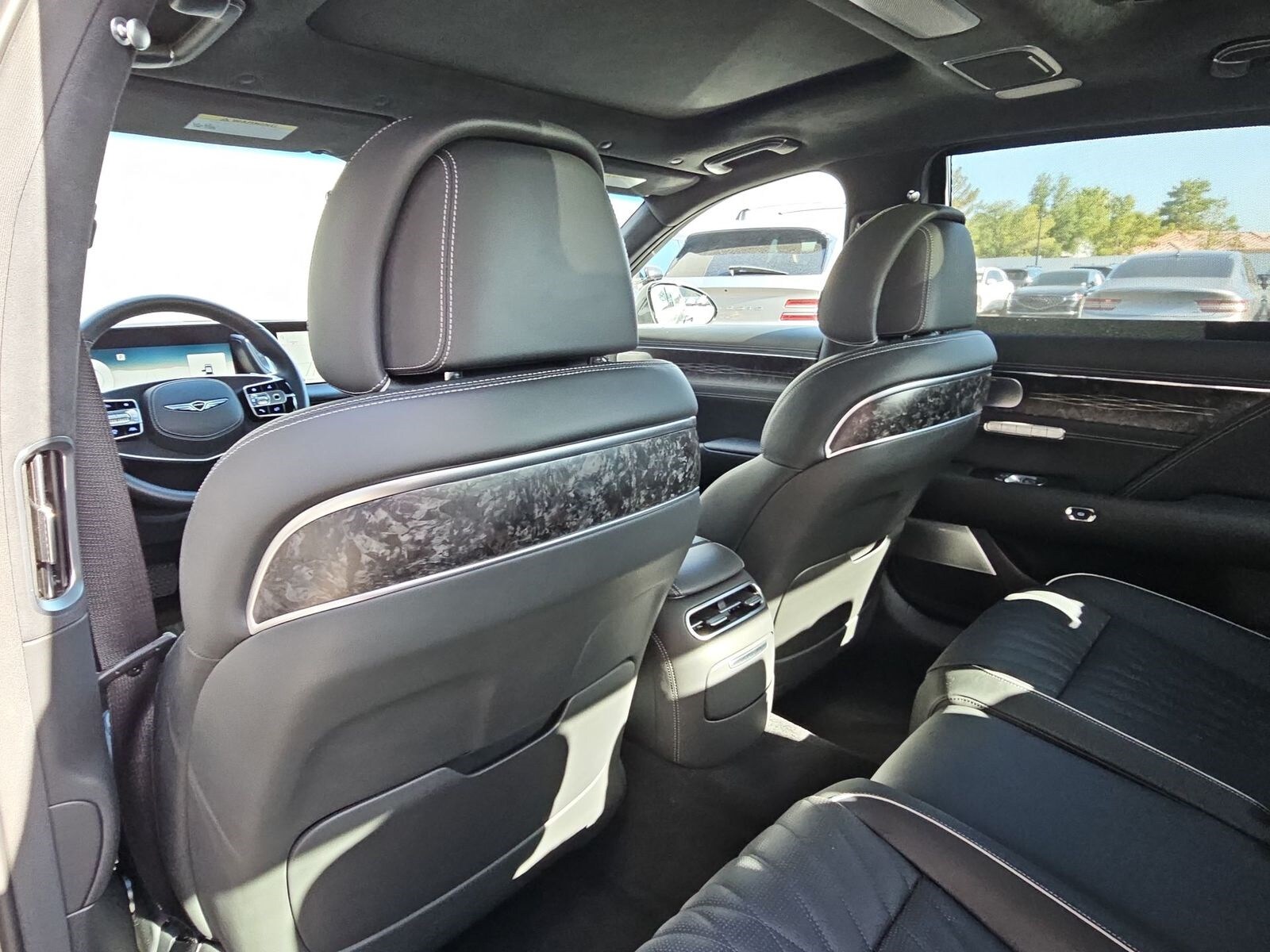Thumbnail: 2024 Genesis G90 - 17