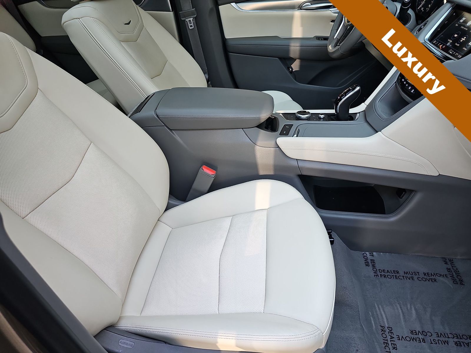 Thumbnail: 2022 Cadillac XT5 - 18