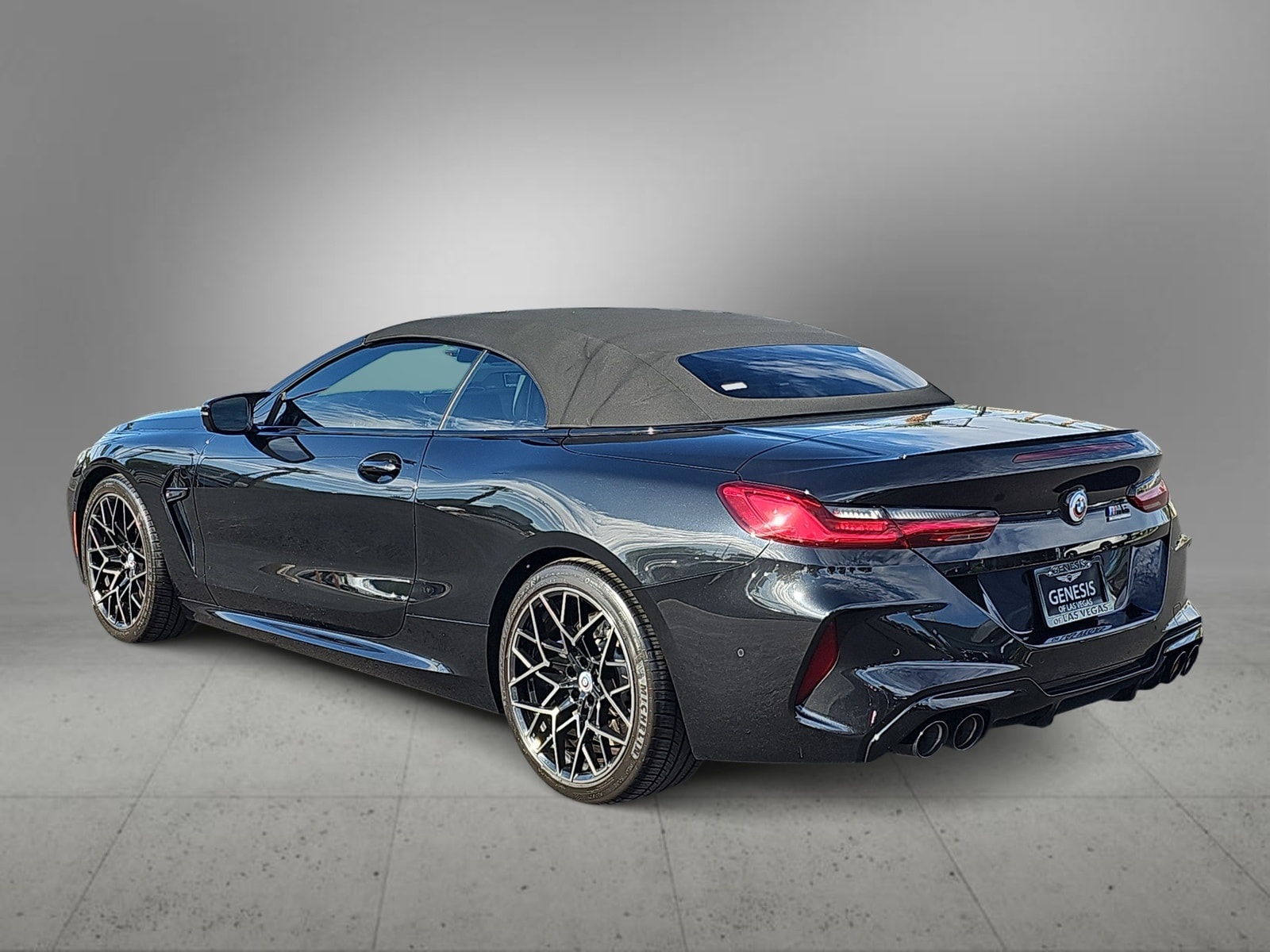 Thumbnail: 2023 BMW M8 - 7