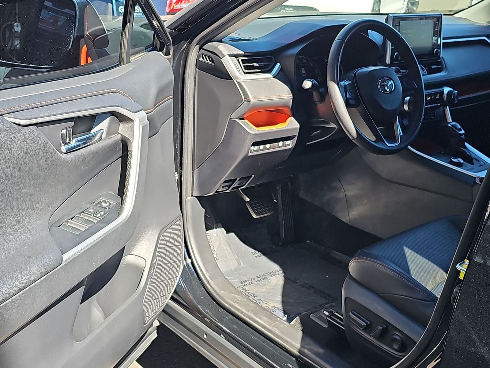 Thumbnail: 2019 Toyota RAV4 - 11