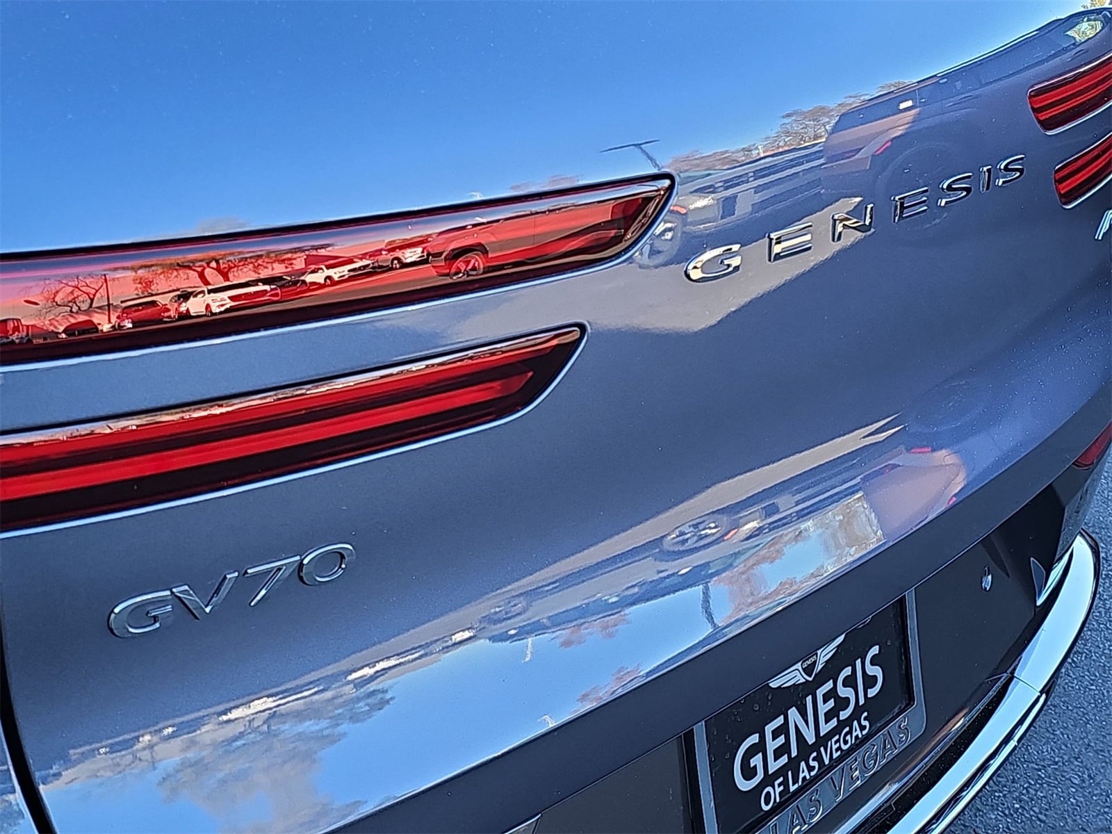 Thumbnail: 2026 Genesis GV70 - 11