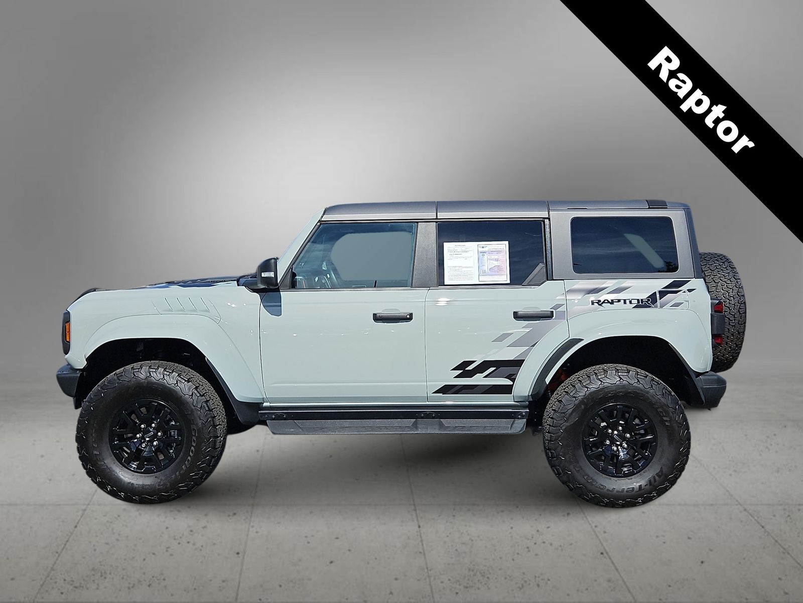 Thumbnail: 2024 Ford Bronco - 5