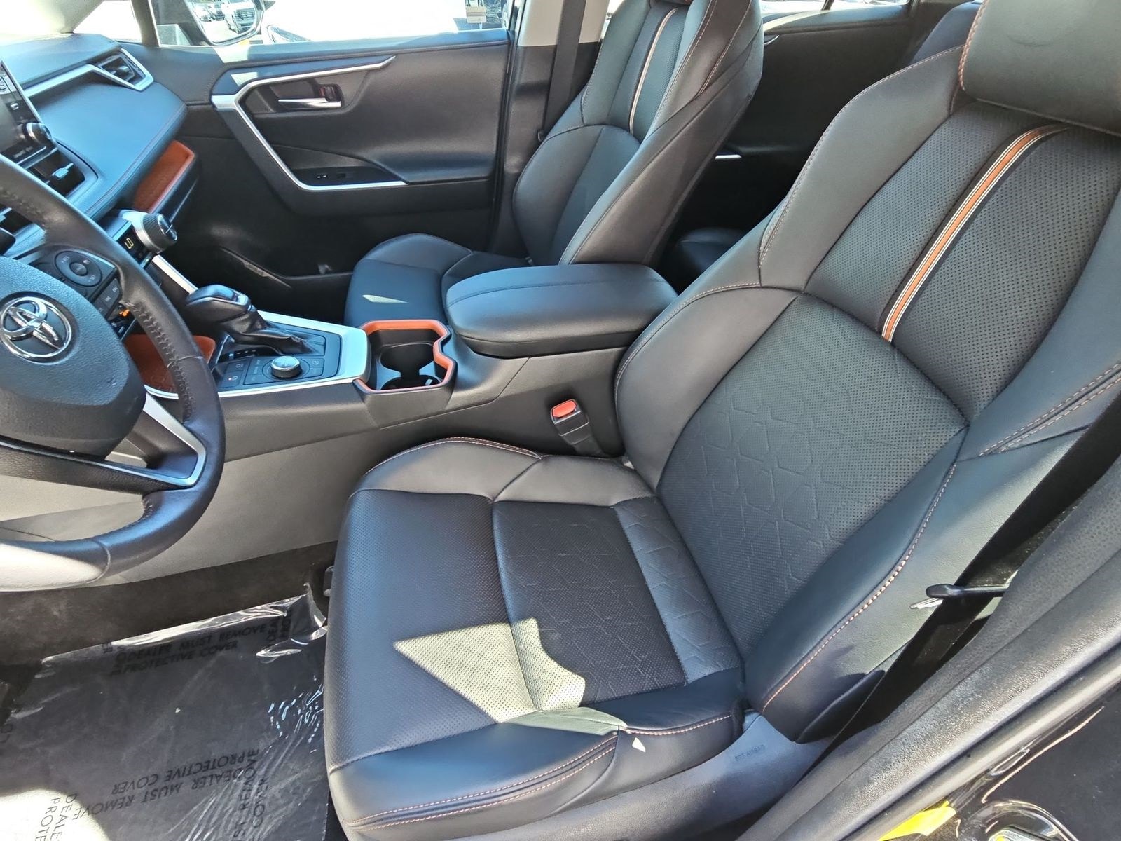 Thumbnail: 2019 Toyota RAV4 - 16