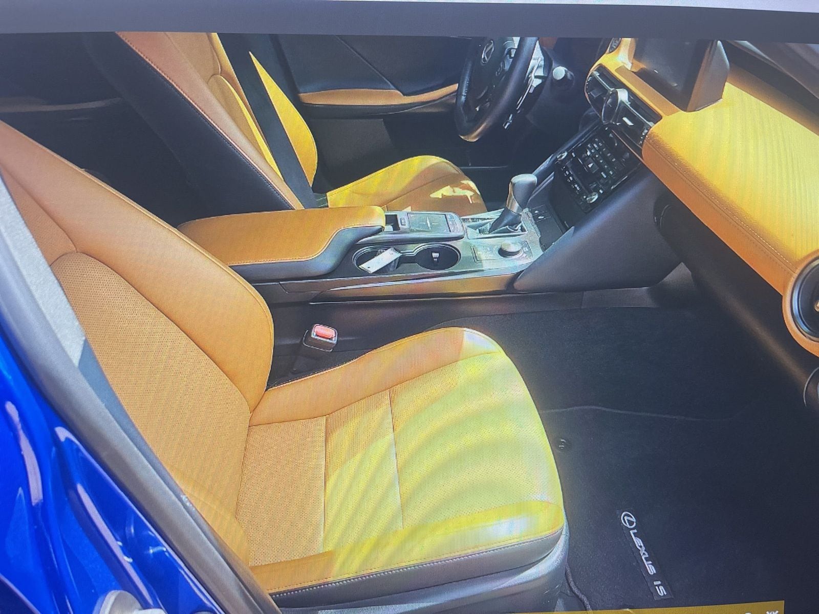 Thumbnail: 2025 Lexus IS - 10