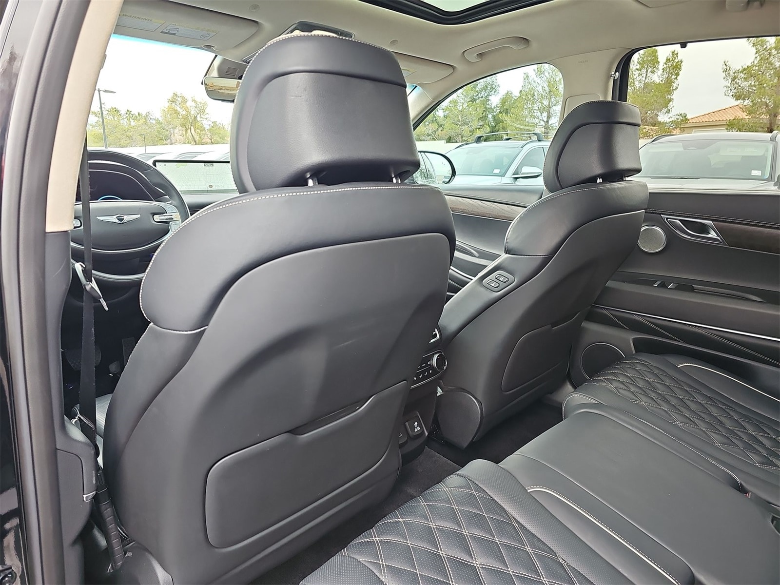 Thumbnail: 2021 Genesis GV80 - 16