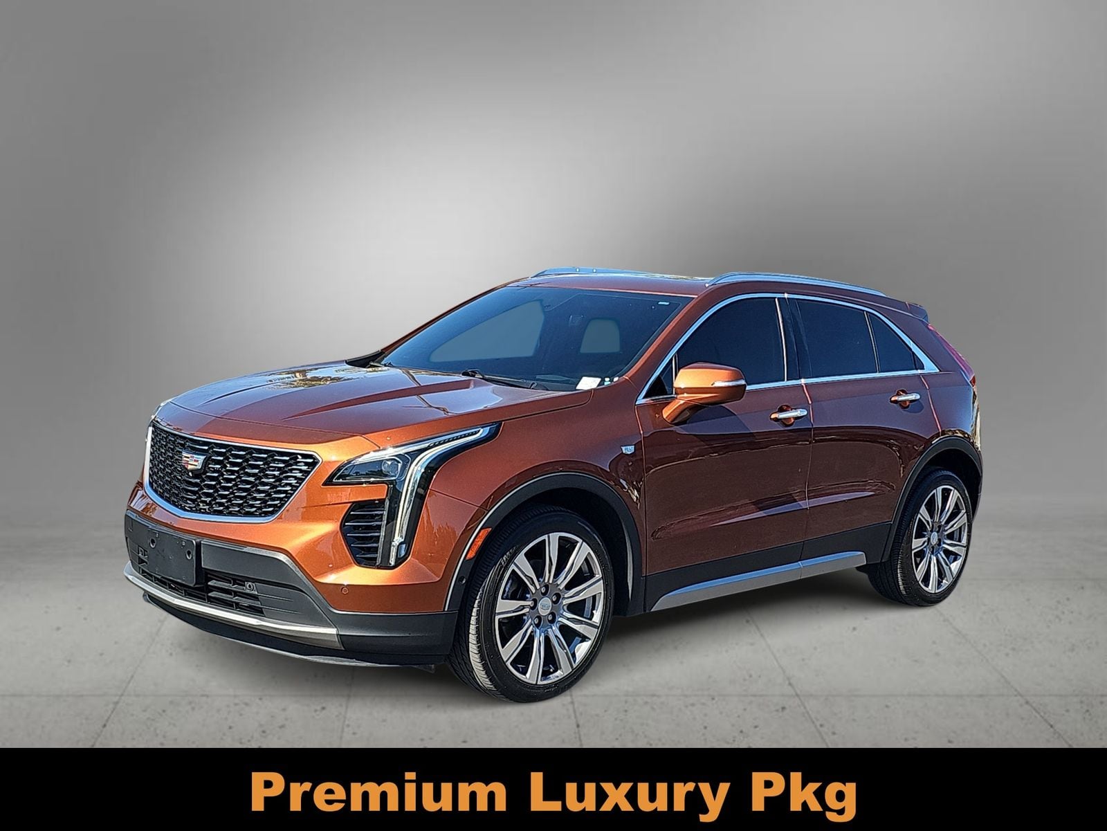 Thumbnail: 2019 Cadillac XT4 - 4