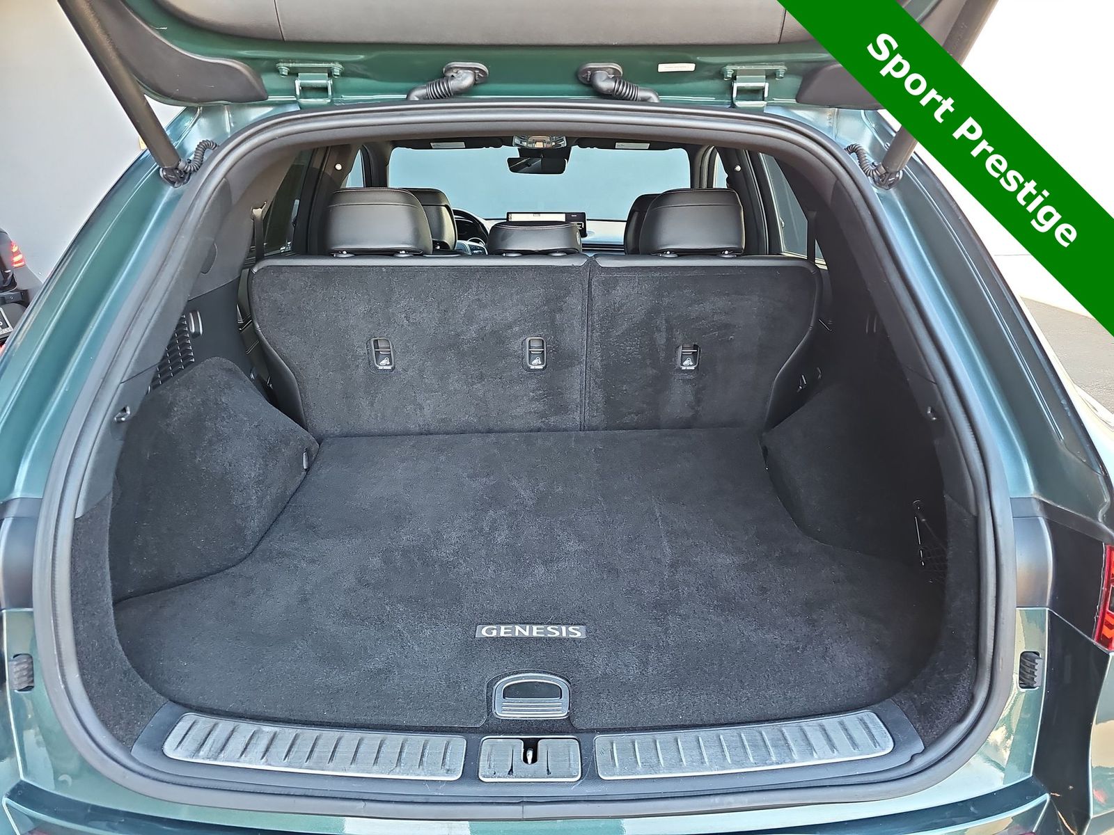 Thumbnail: 2023 Genesis GV70 - 23