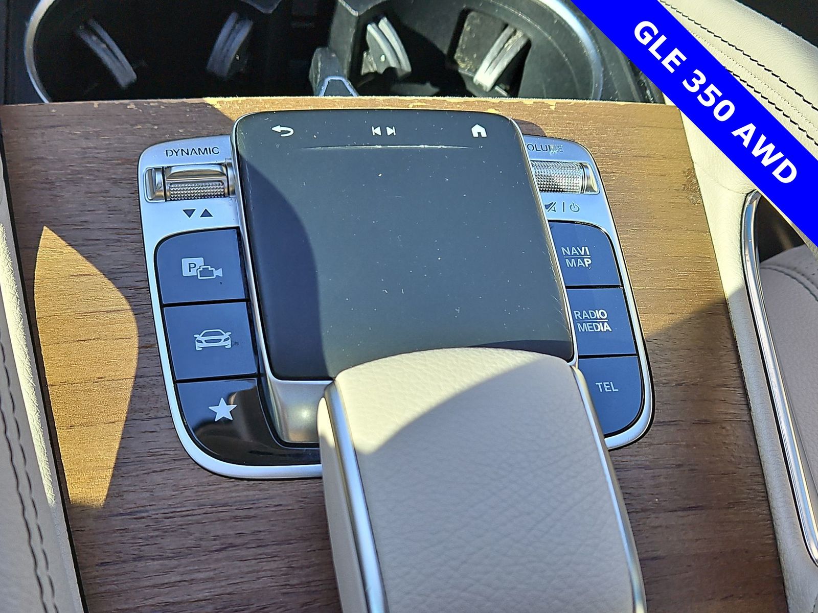 Thumbnail: 2020 Mercedes-Benz GLE - 30