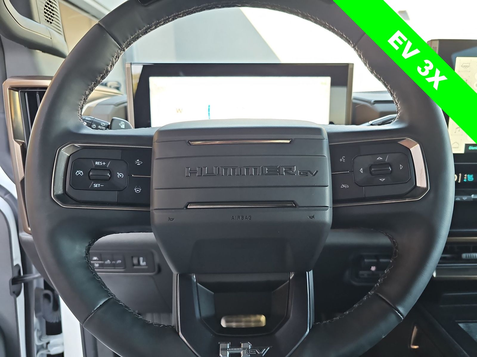 Thumbnail: 2024 GMC Hummer EV - 19