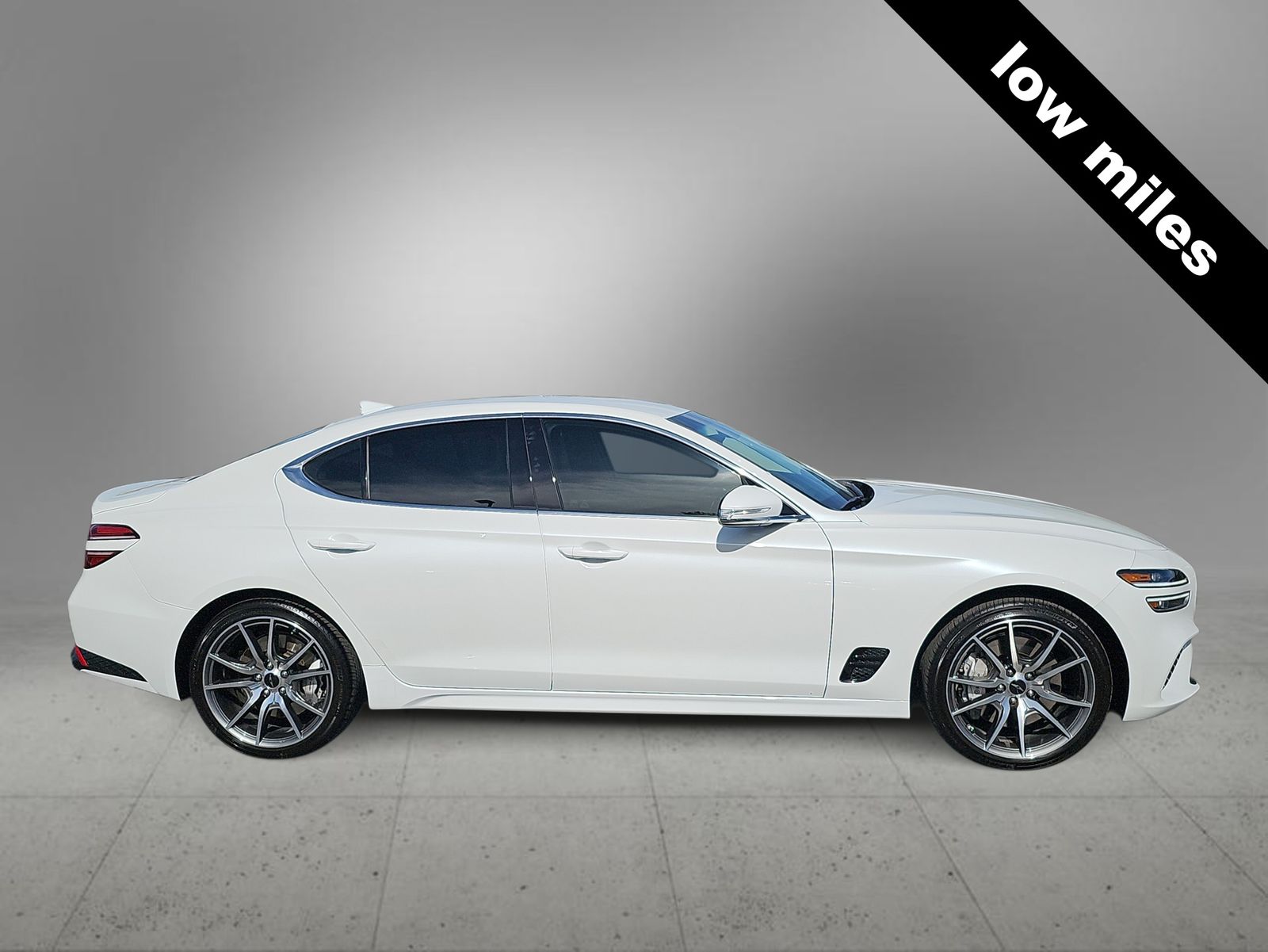 Thumbnail: 2026 Genesis G70 - 9