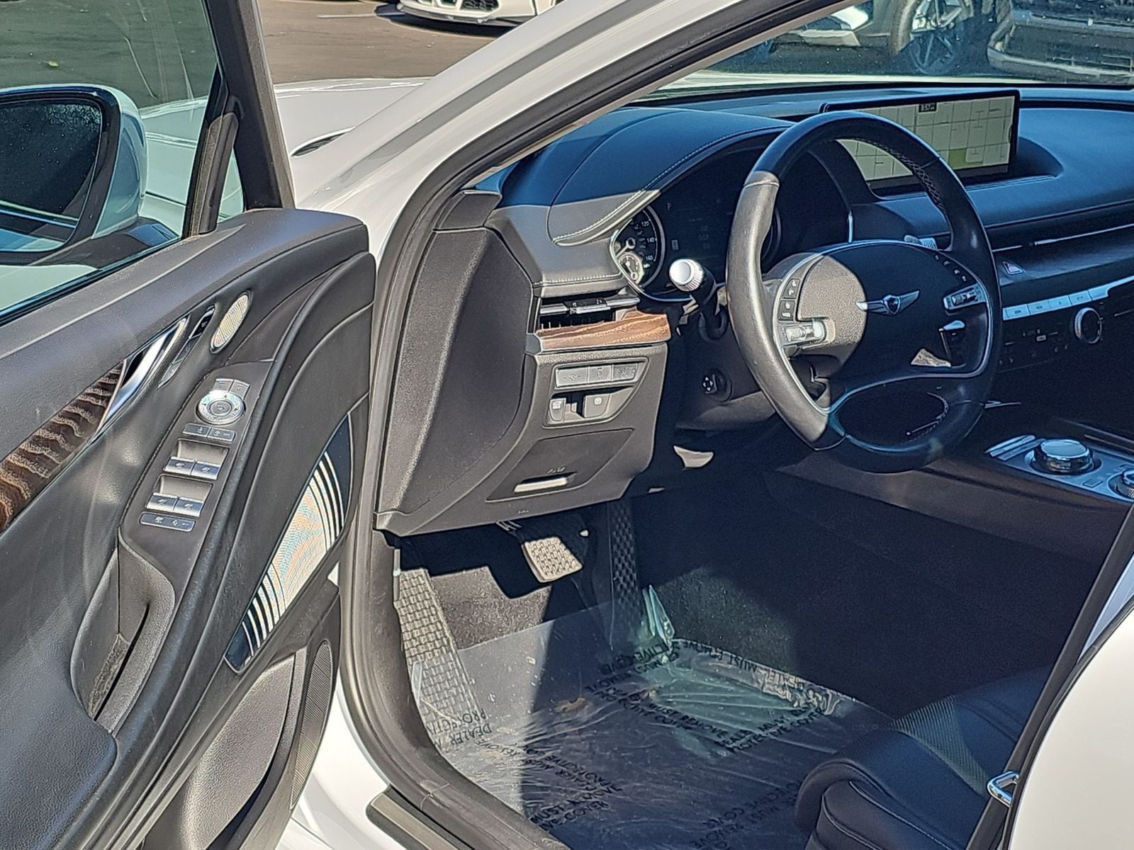 Thumbnail: 2023 Genesis G80 - 11