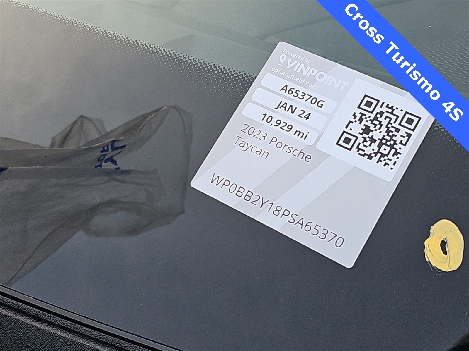 Thumbnail: 2023 Porsche Taycan - 23