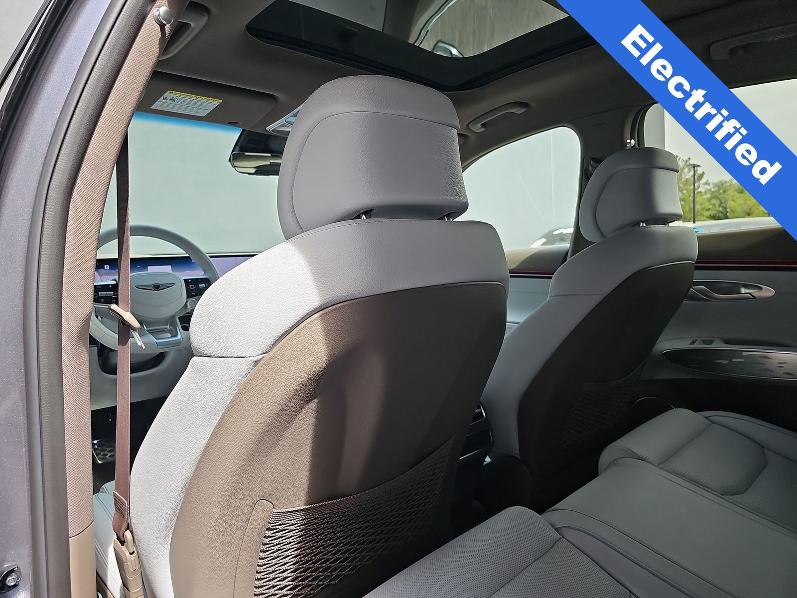 Thumbnail: 2026 Genesis GV70 - 16
