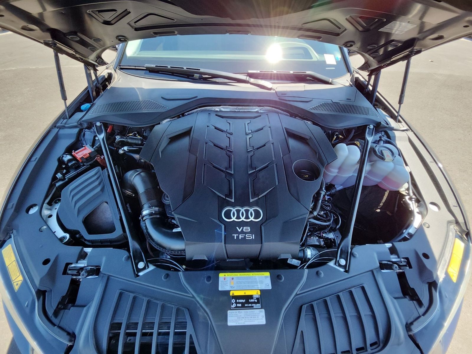 Thumbnail: 2019 Audi A8 - 14