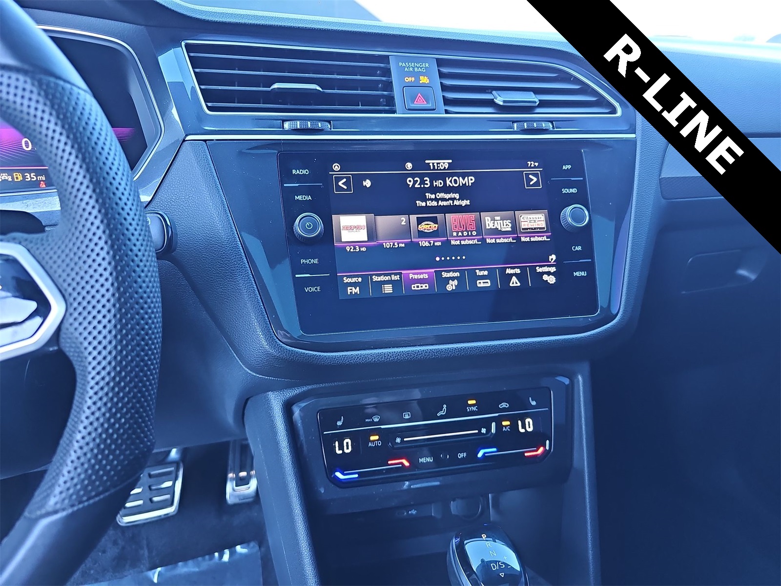 Thumbnail: 2024 Volkswagen Tiguan - 20