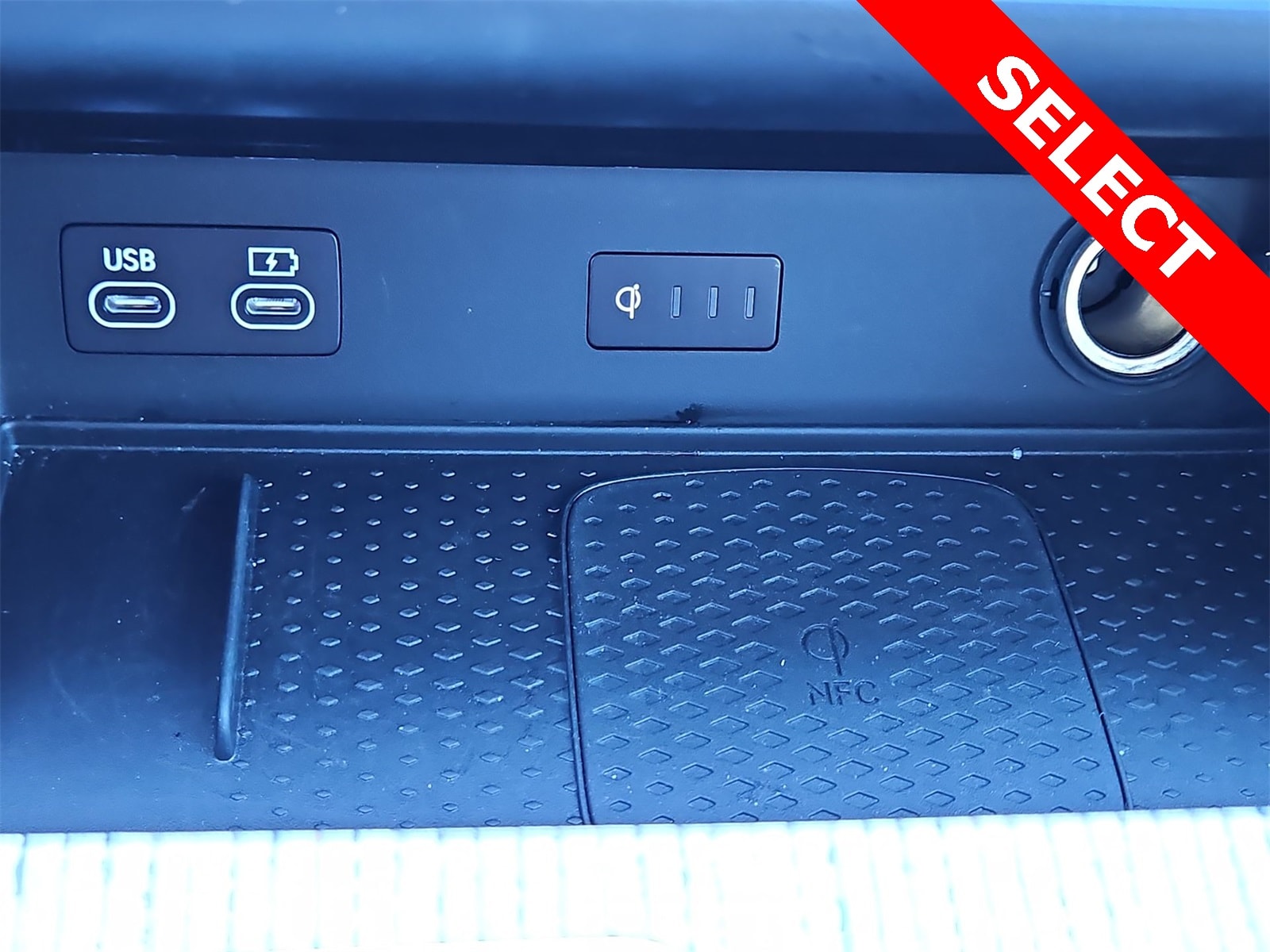 Thumbnail: 2025 Genesis GV80 - 29