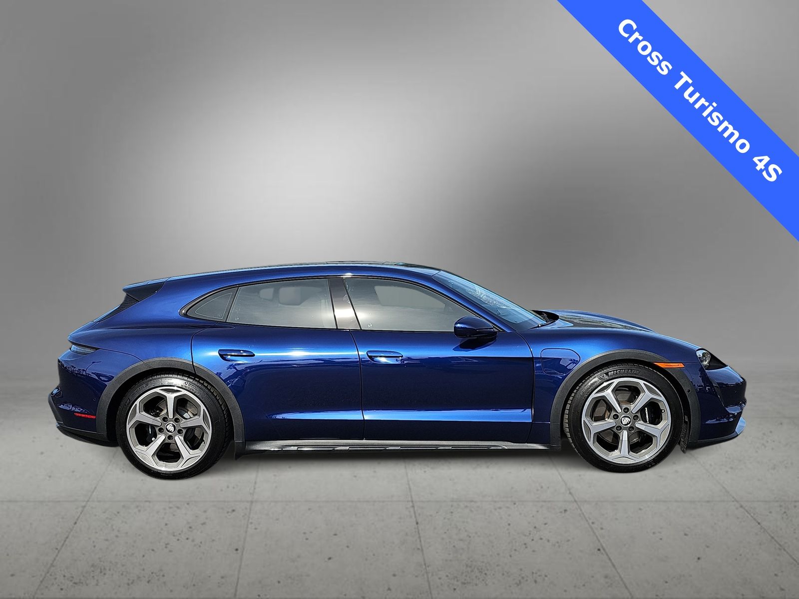 Thumbnail: 2023 Porsche Taycan - 9