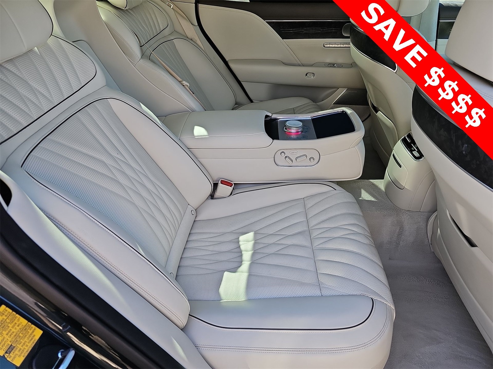 Thumbnail: 2023 Genesis G90 - 17