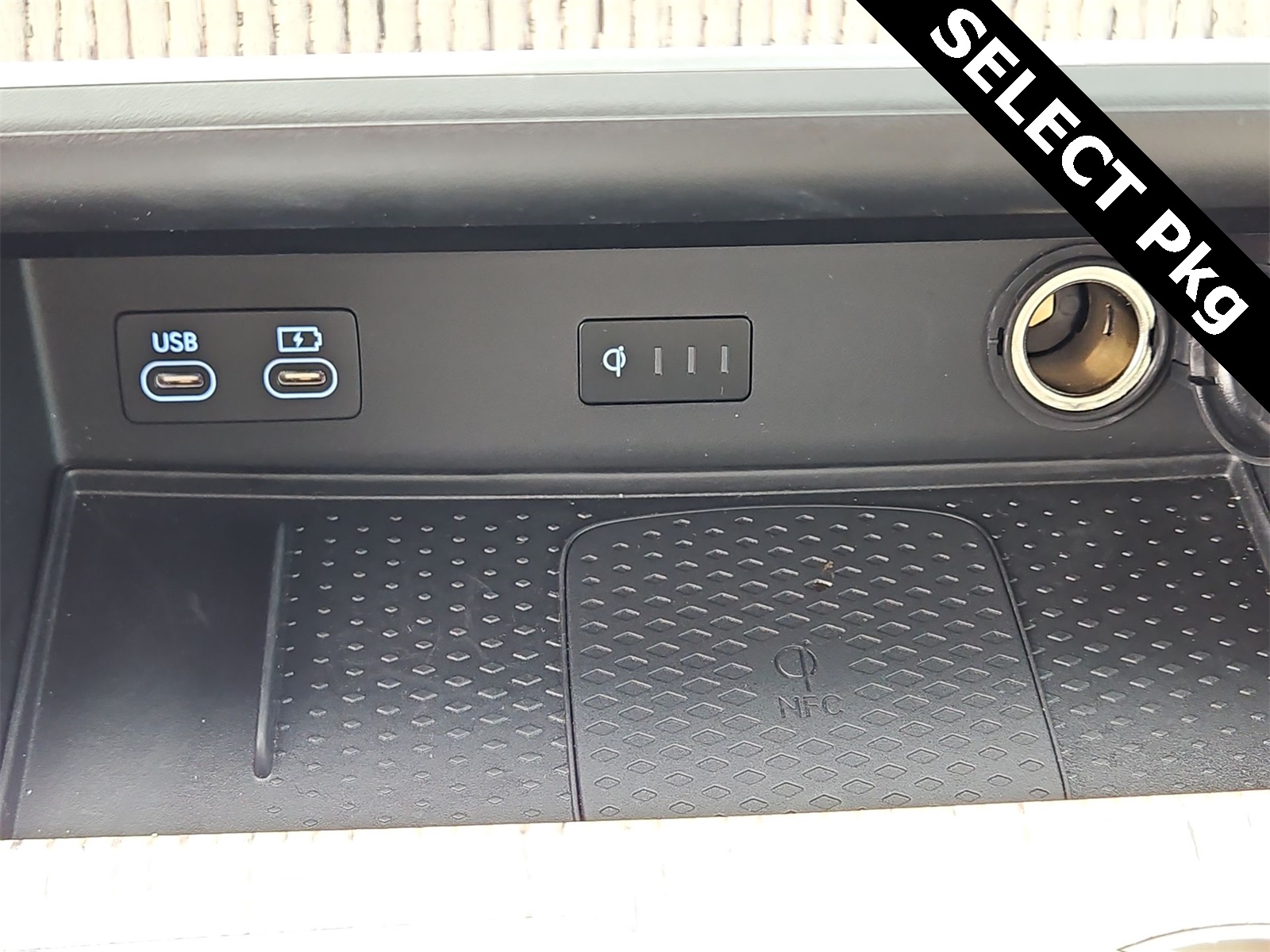 Thumbnail: 2025 Genesis GV80 - 30