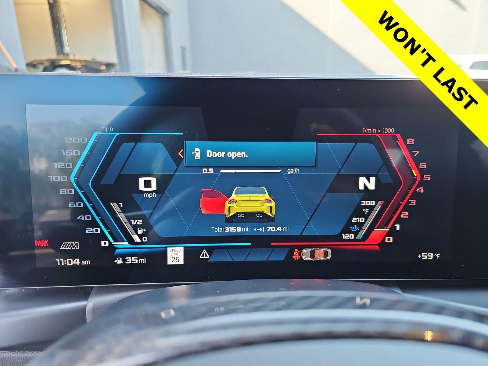 Thumbnail: 2025 BMW M2 - 21