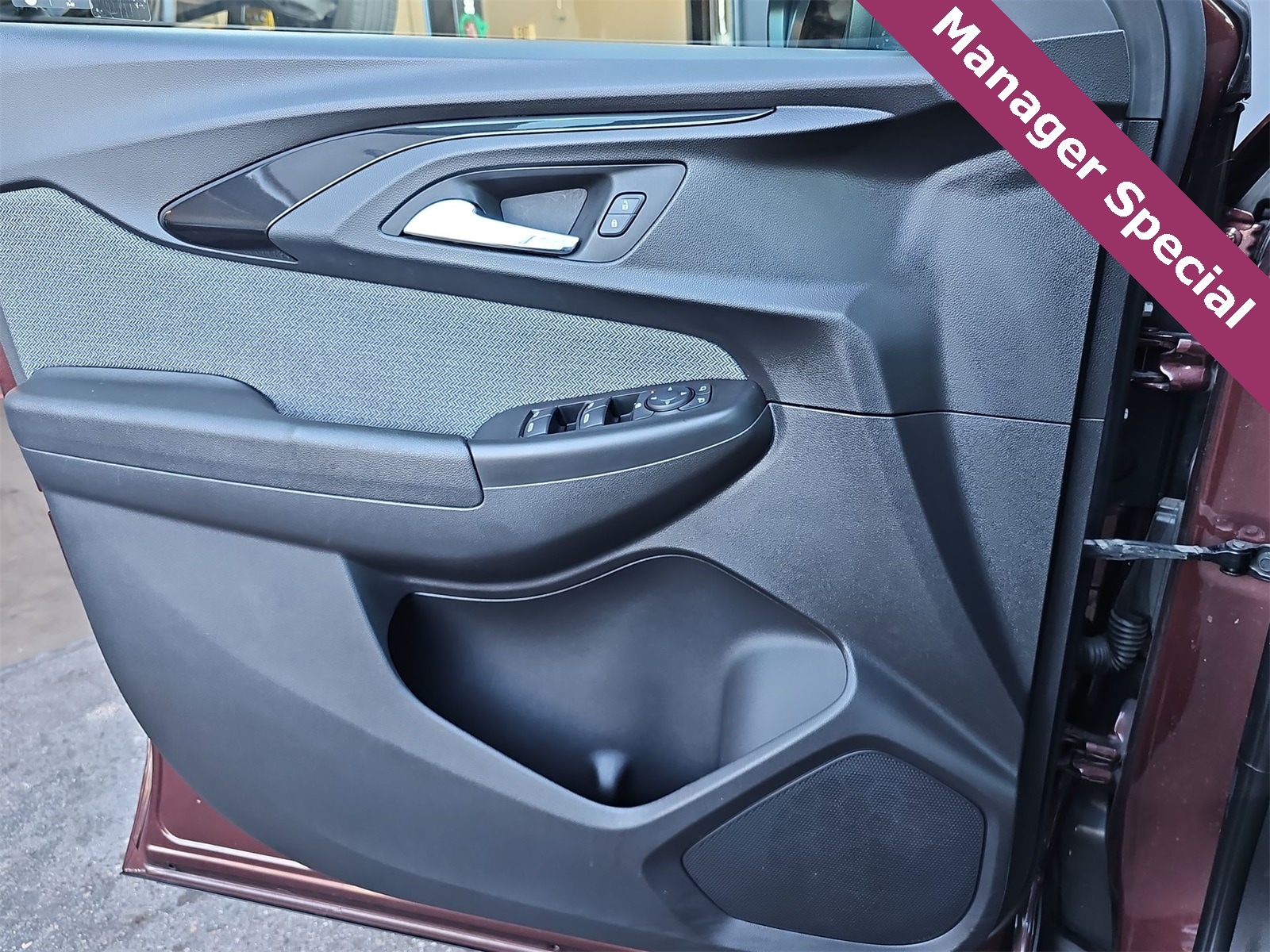 Thumbnail: 2022 Chevrolet TrailBlazer - 27